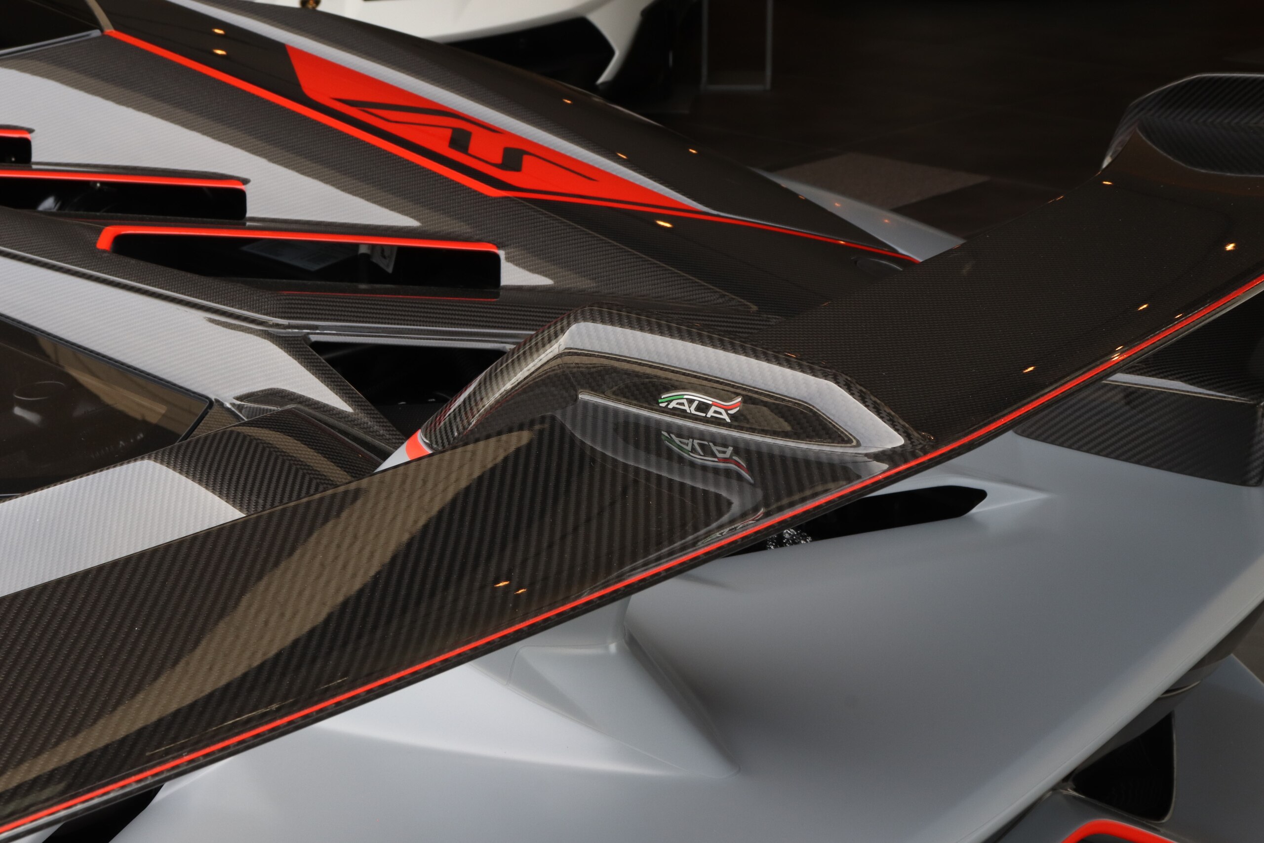 2021 Lamborghini Aventador Roadster - 2021 لامبورغيني Aventador Roadster