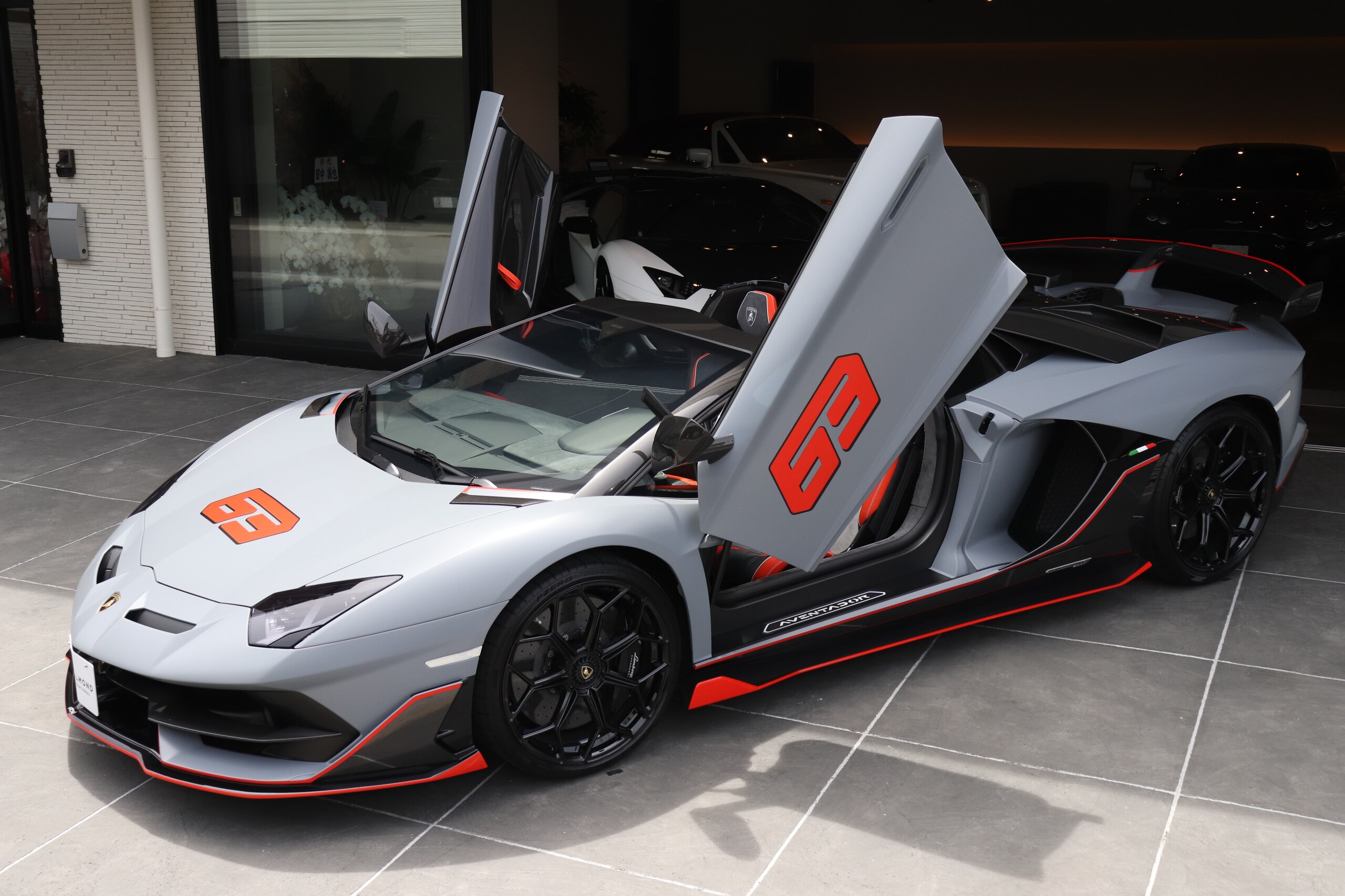 2021 Lamborghini Aventador Roadster - 2021 لامبورغيني Aventador Roadster