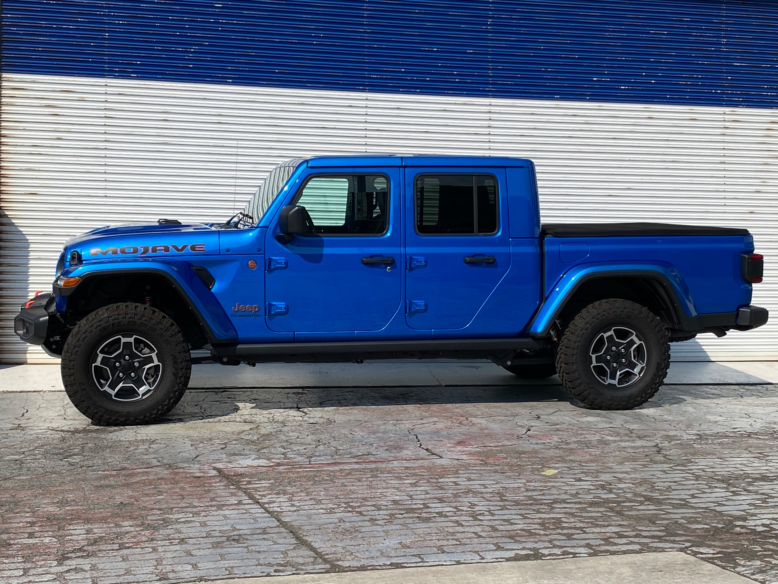 2021 Jeep Gladiator - 2021 جيب Gladiator