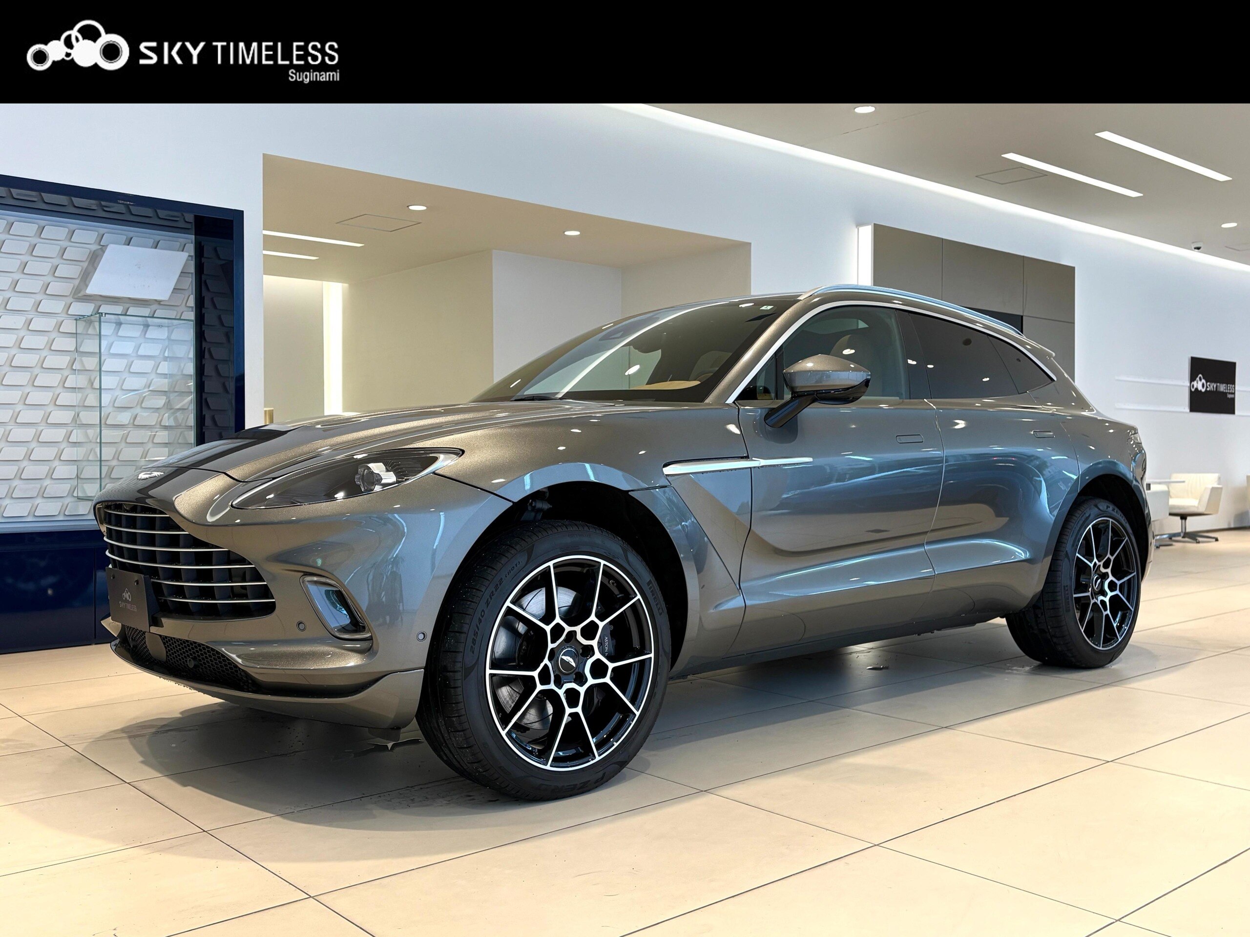 2022 Aston Martin DBX - 2022 أستون مارتن DBX