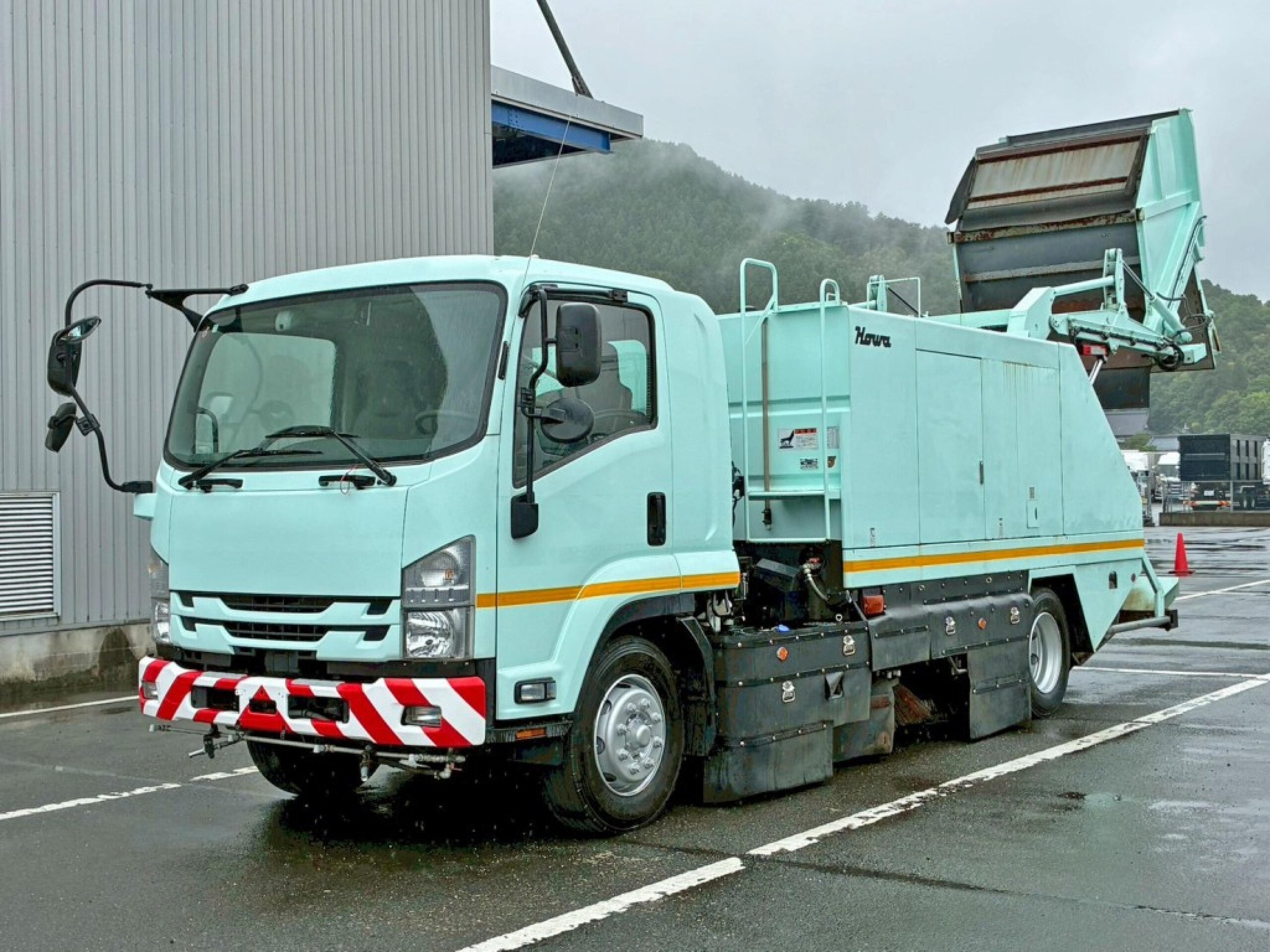 2022 Isuzu Forward - 2022 ايسوزو Forward