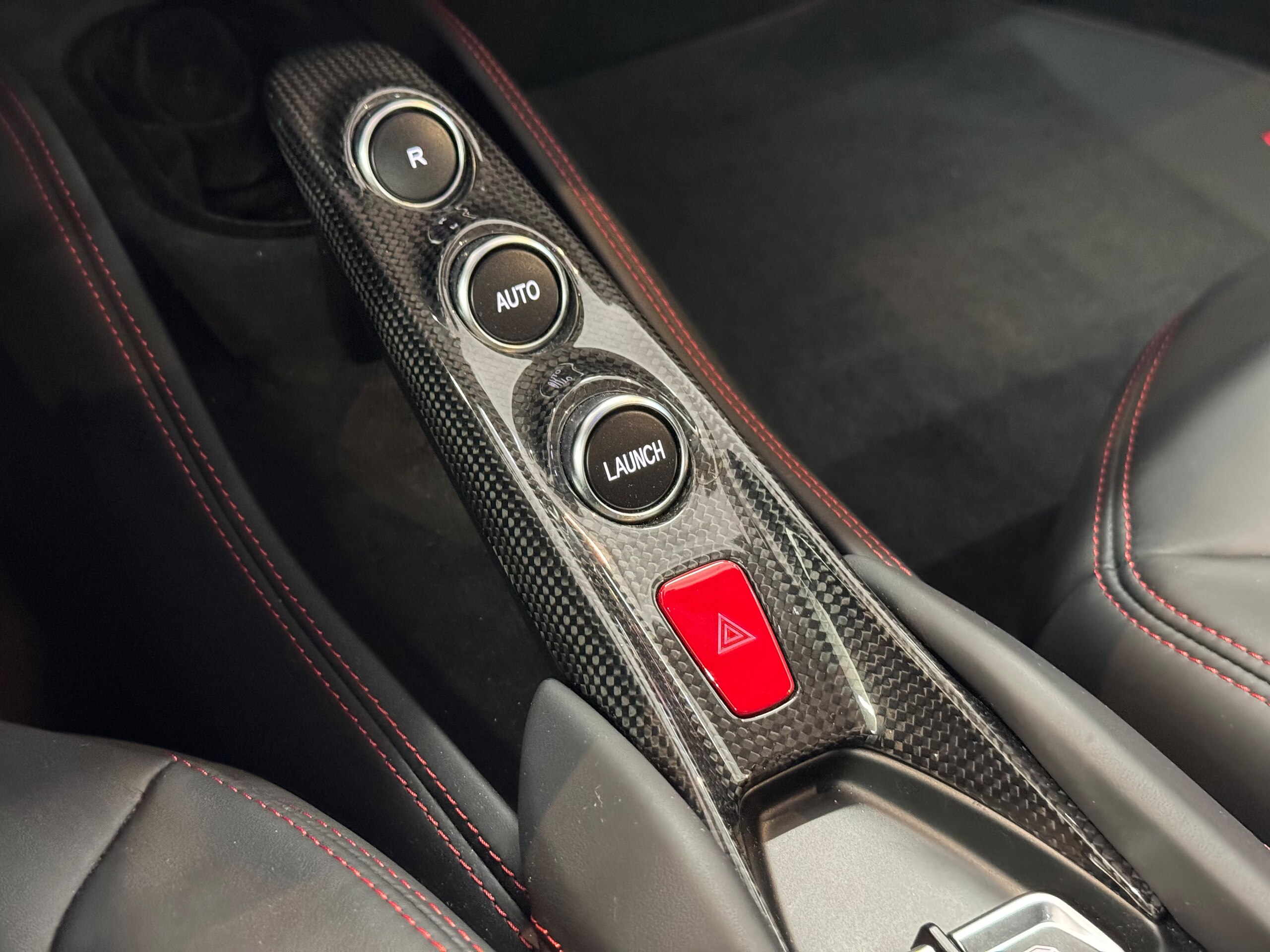 2022 Ferrari F8Spider - フェラーリ F8スパイダー F1 DCT 1オーナ・フロントリフト・LEDステア・OP477・正規ディーラー車検整備済み