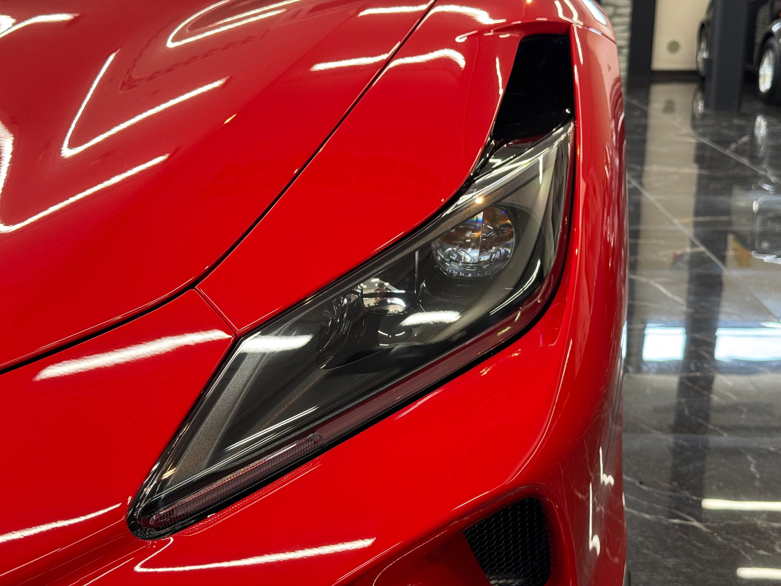 2022 Ferrari F8Spider - フェラーリ F8スパイダー F1 DCT 1オーナ・フロントリフト・LEDステア・OP477・正規ディーラー車検整備済み
