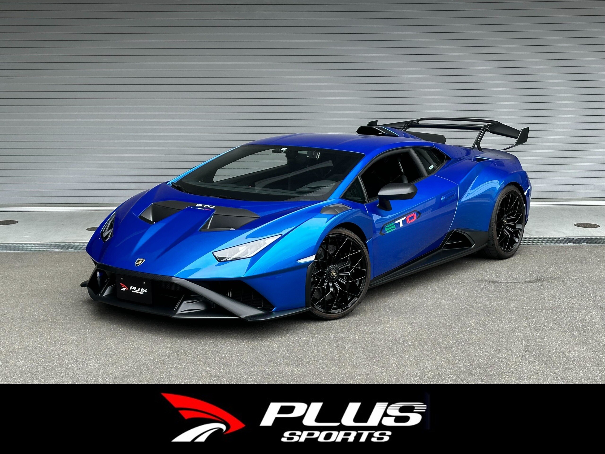 2022 Lamborghini Huracan - ランボルギーニ ウラカン STO (LDF) 純正AKRAPOVICマフラー フルプロテクション Frリフト マットブラックホイール デジタルインナーミラー