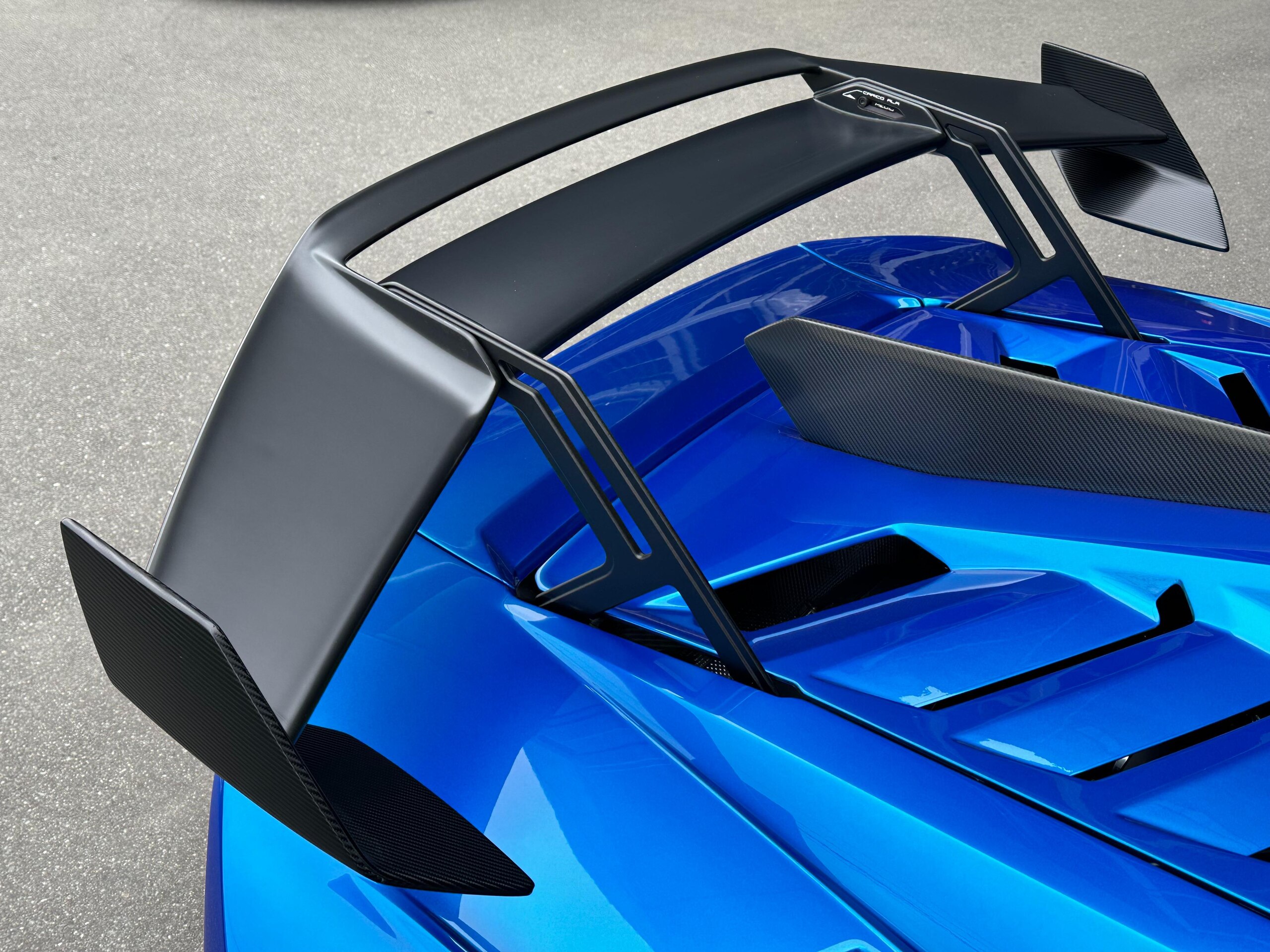 2022 Lamborghini Huracan - ランボルギーニ ウラカン STO (LDF) 純正AKRAPOVICマフラー フルプロテクション Frリフト マットブラックホイール デジタルインナーミラー