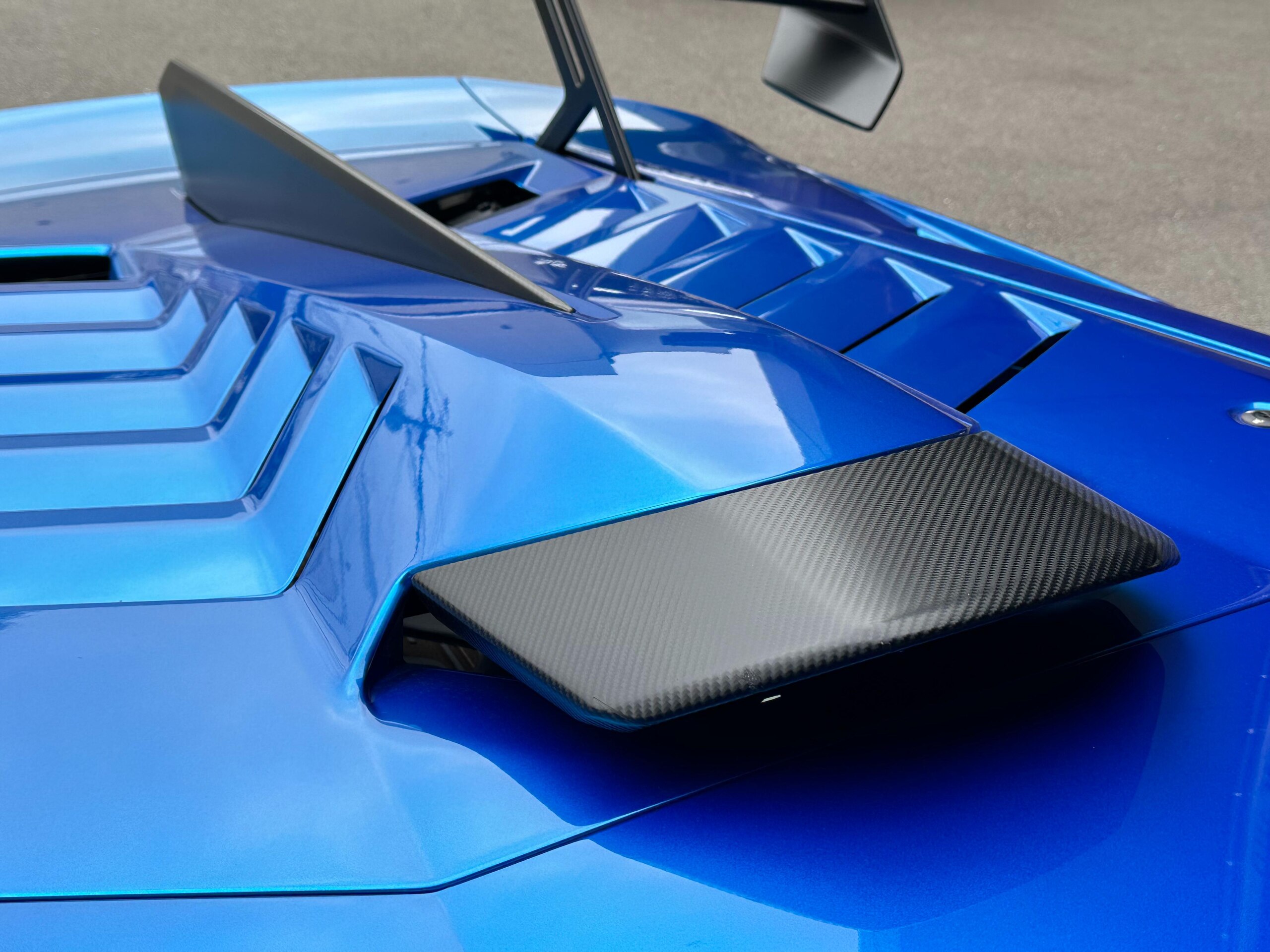 2022 Lamborghini Huracan - ランボルギーニ ウラカン STO (LDF) 純正AKRAPOVICマフラー フルプロテクション Frリフト マットブラックホイール デジタルインナーミラー