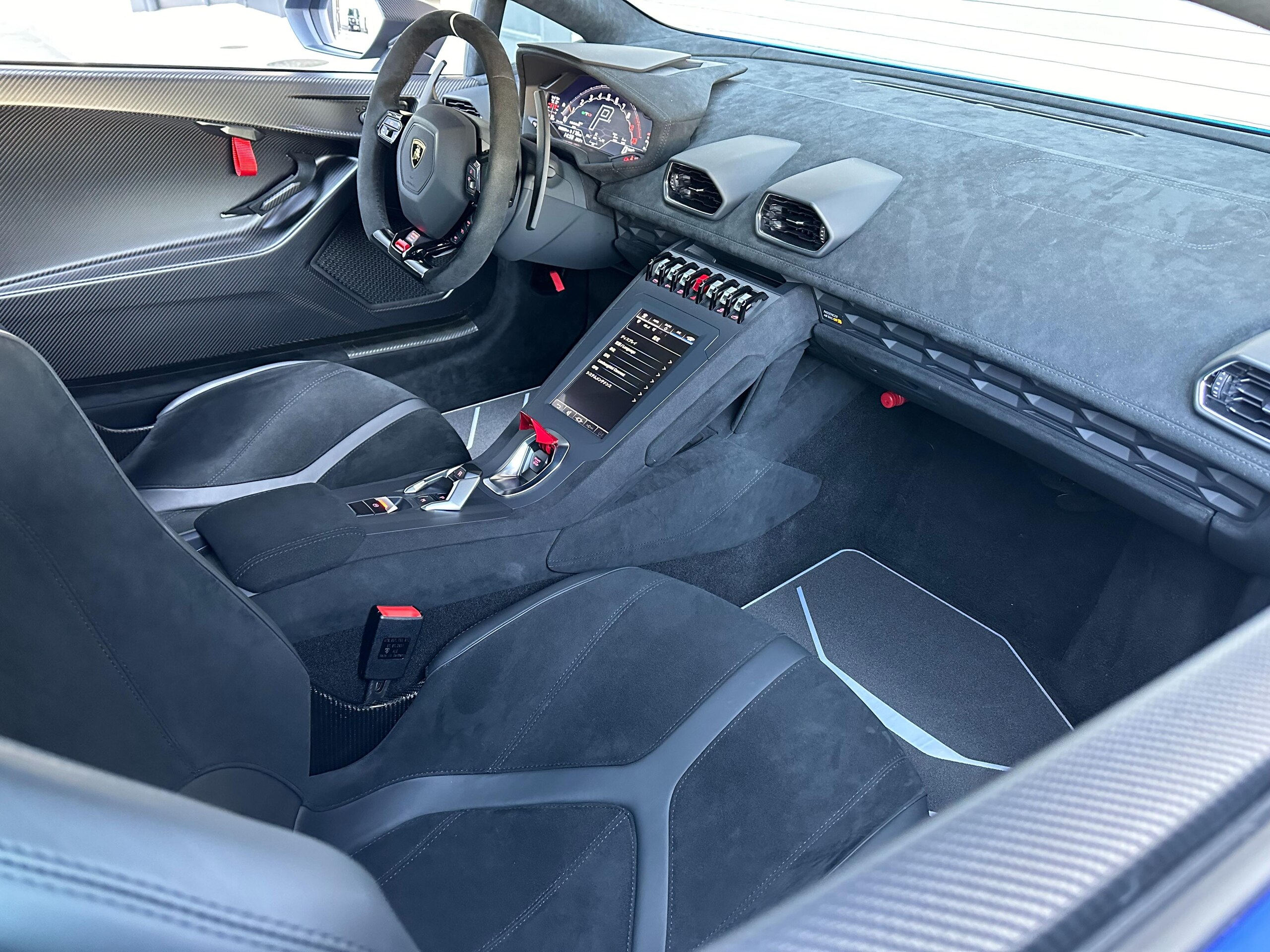 2022 Lamborghini Huracan - ランボルギーニ ウラカン STO (LDF) 純正AKRAPOVICマフラー フルプロテクション Frリフト マットブラックホイール デジタルインナーミラー