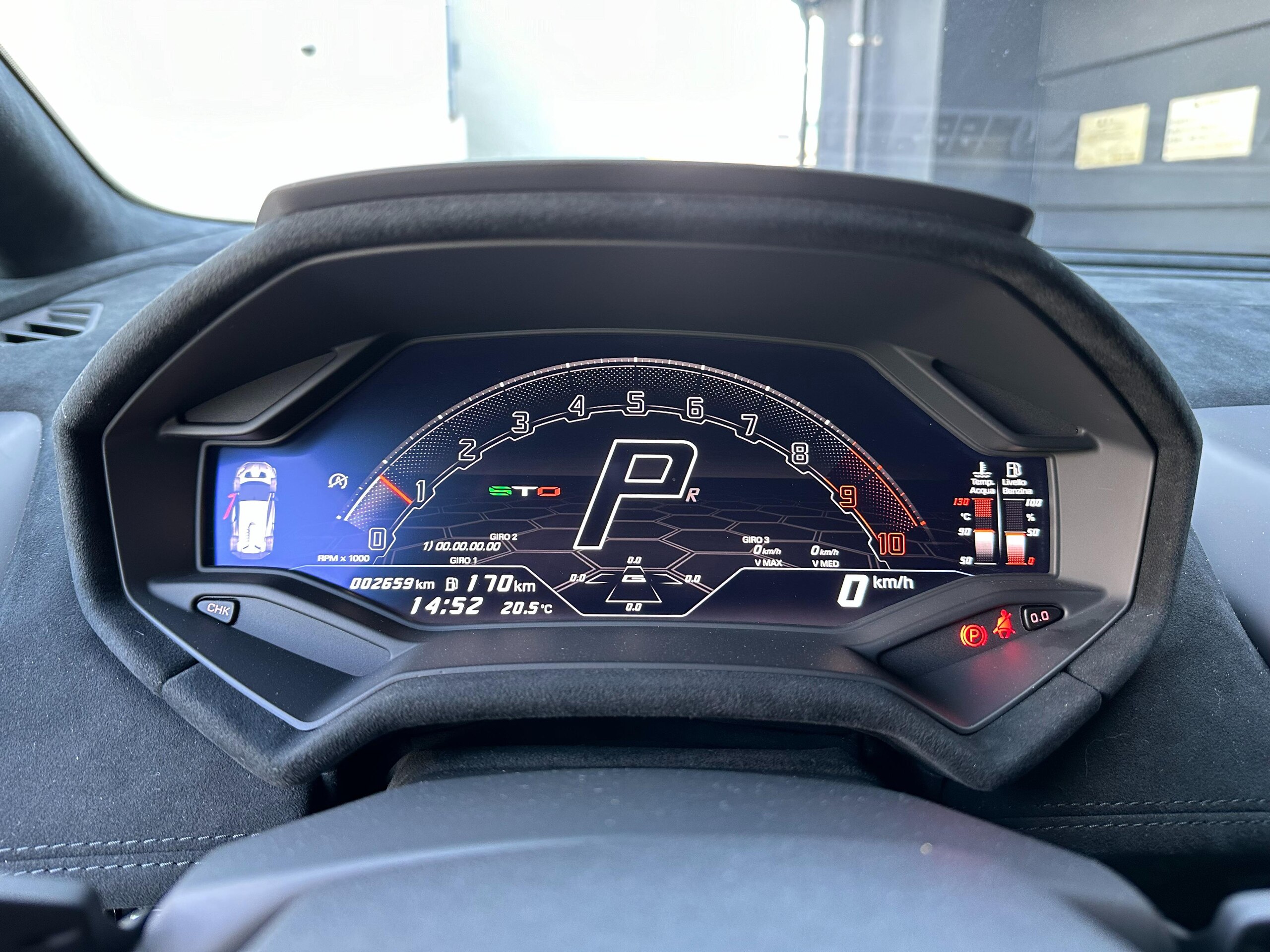 2022 Lamborghini Huracan - ランボルギーニ ウラカン STO (LDF) 純正AKRAPOVICマフラー フルプロテクション Frリフト マットブラックホイール デジタルインナーミラー
