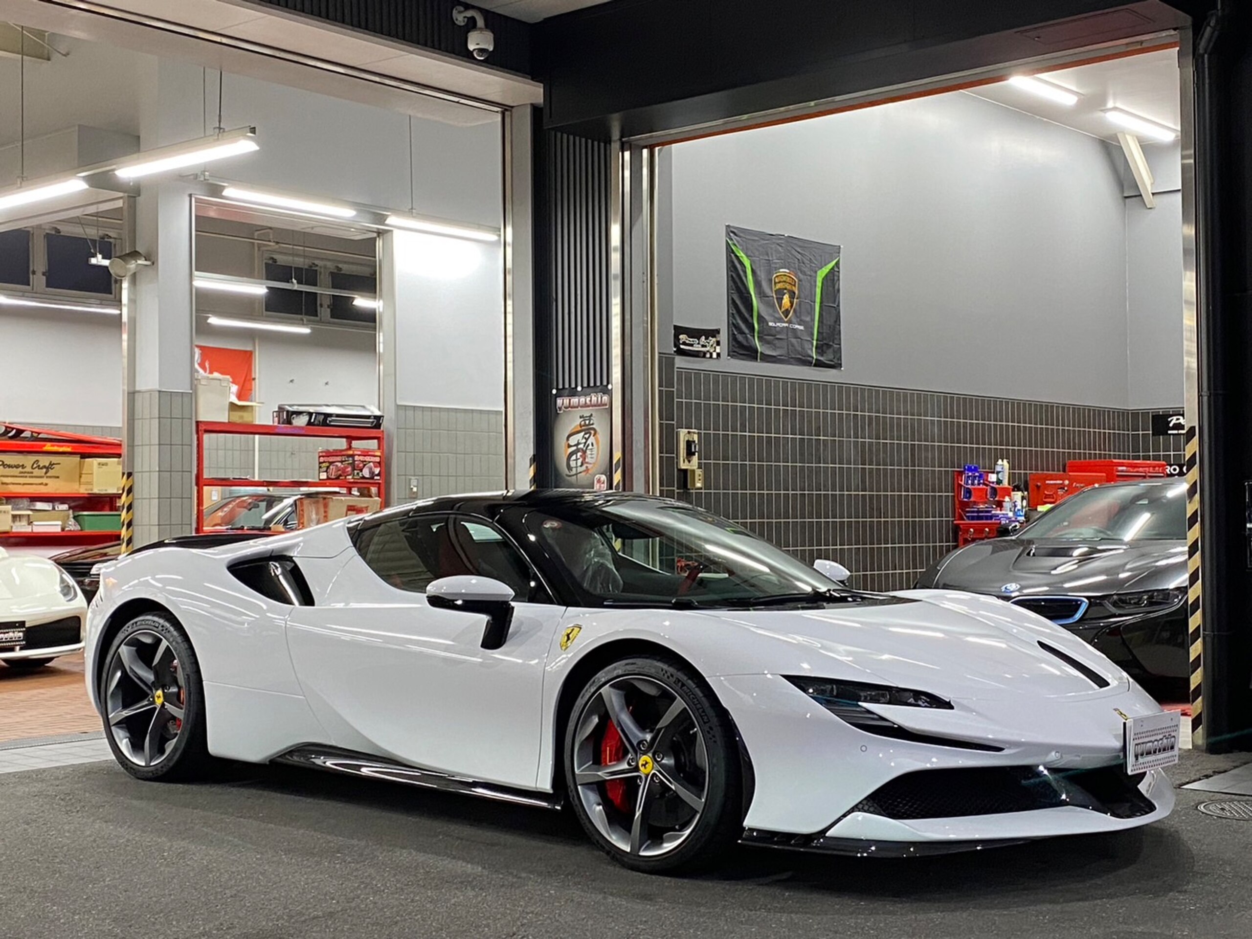 2023 Ferrari SF90Spider