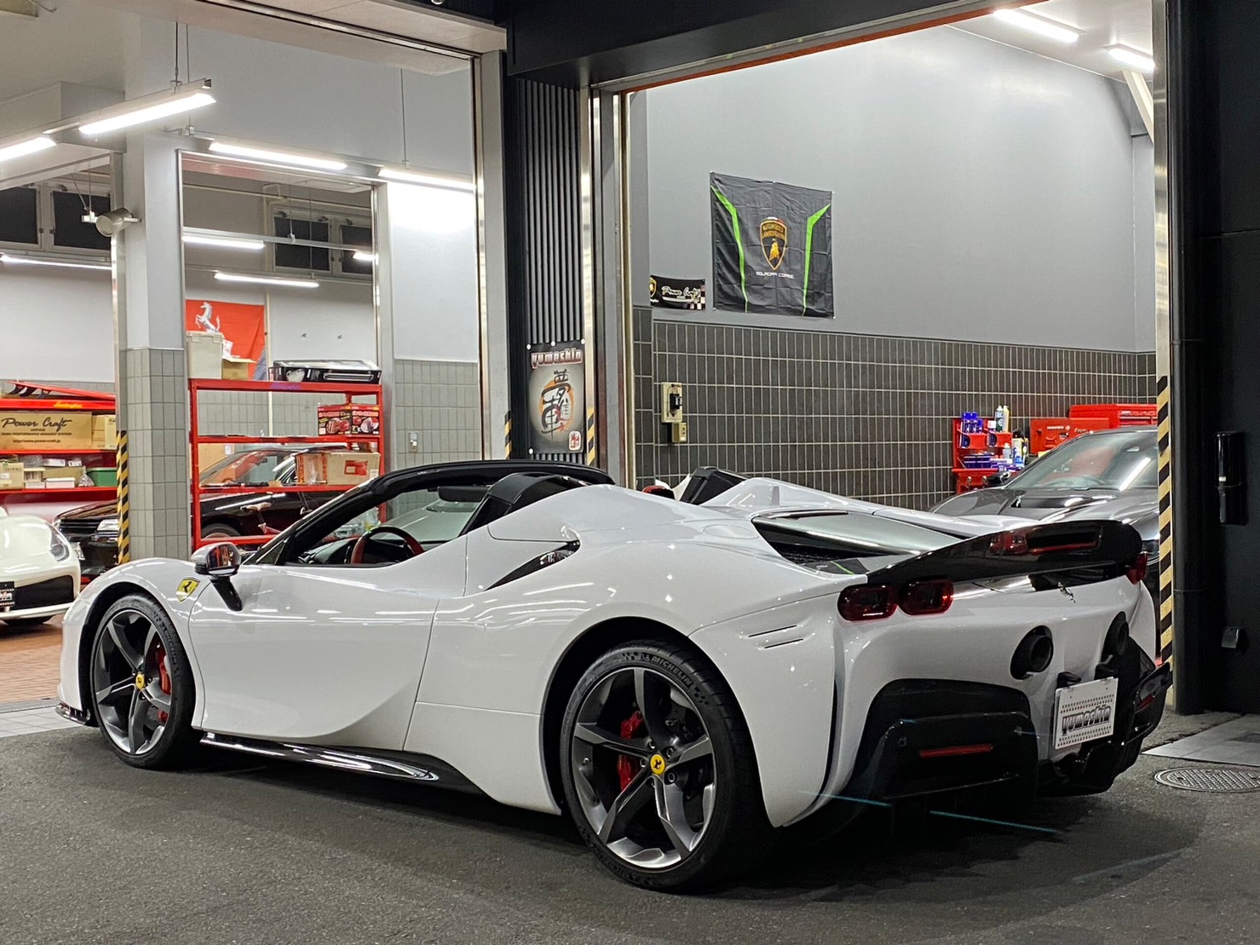 2023 Ferrari SF90Spider