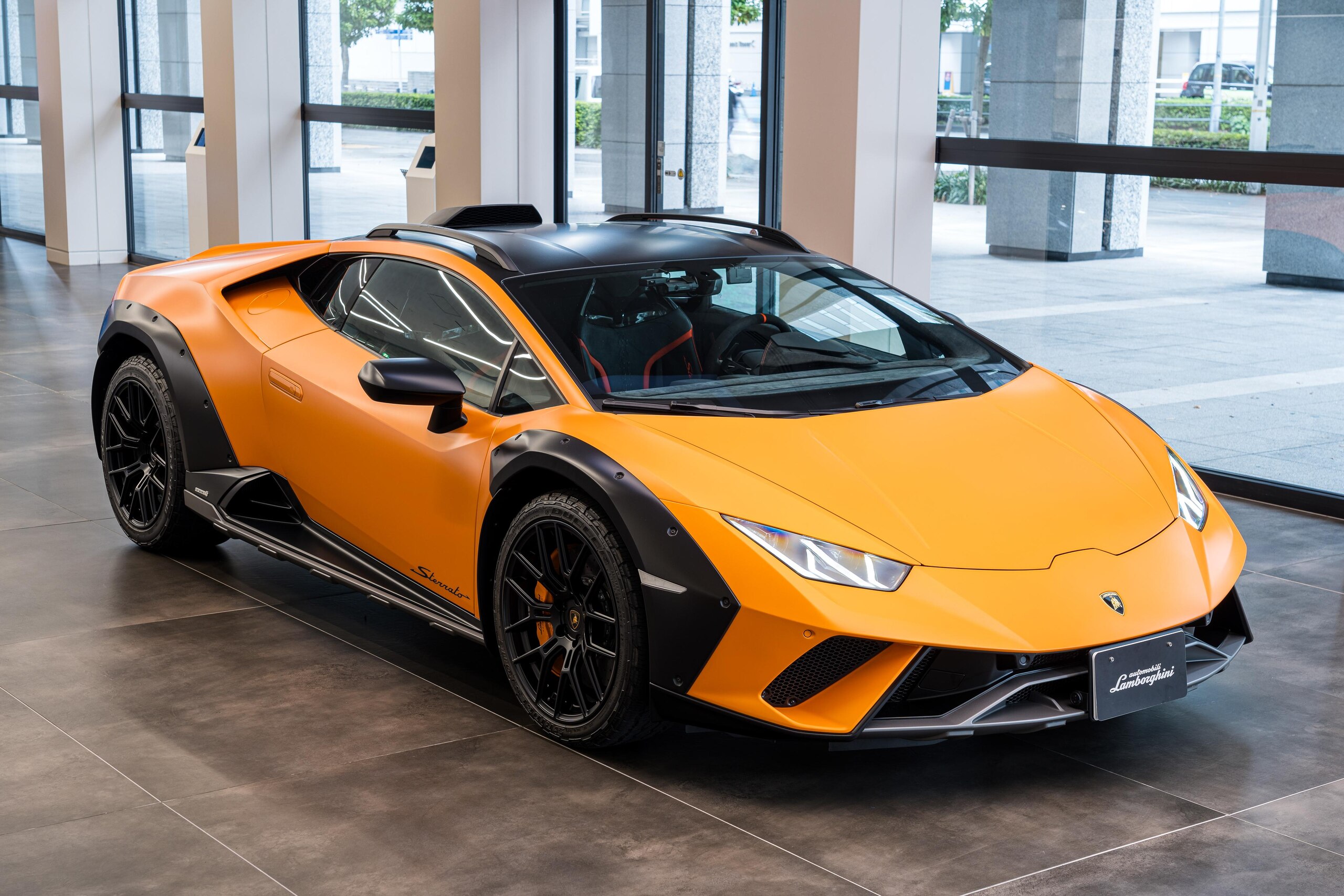 2023 Lamborghini Huracan Sterrato - 2023 لامبورغيني Huracan Sterrato