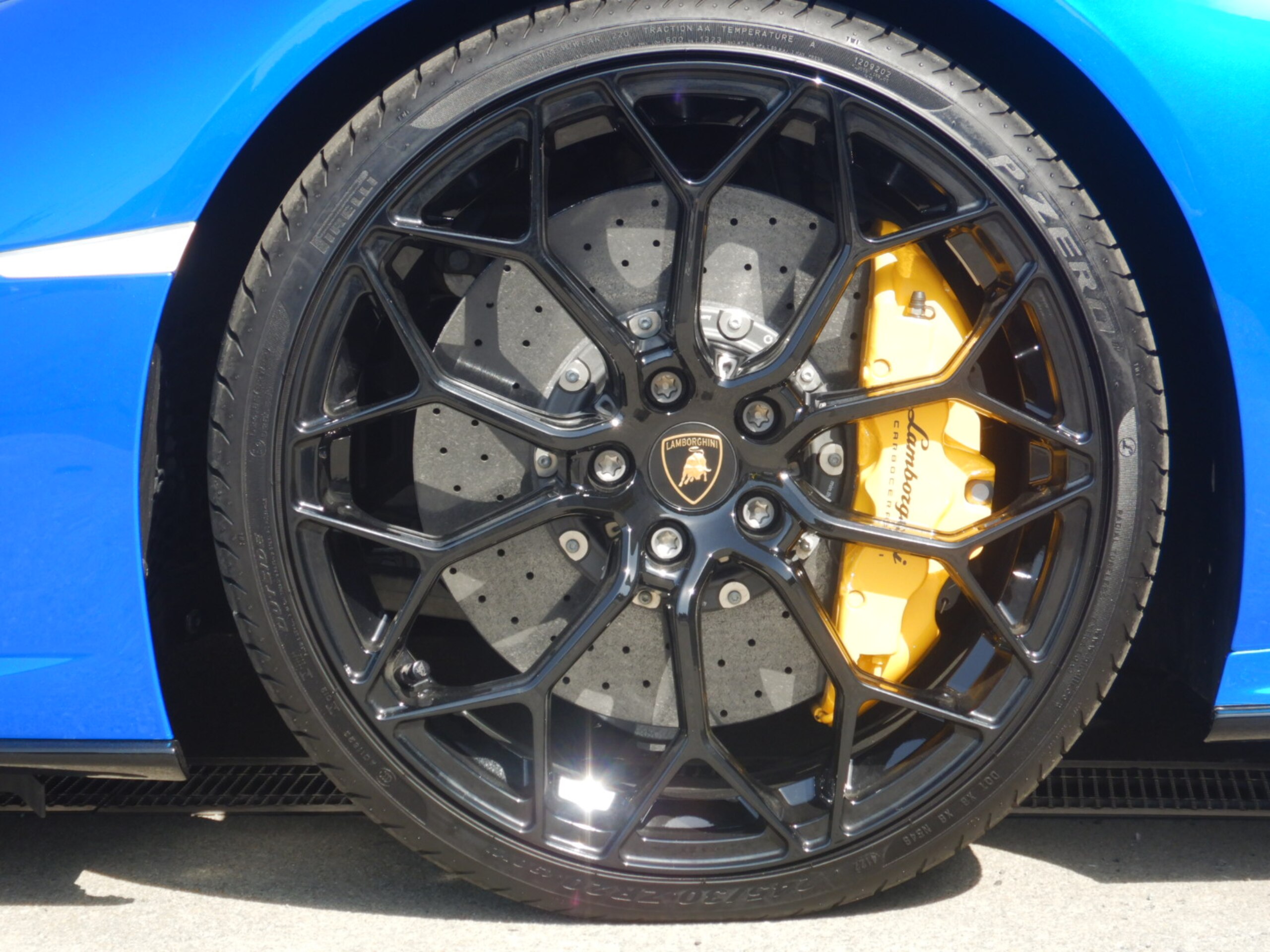 2023 Lamborghini HuracanSpider - 2023 لامبورغيني HuracanSpider