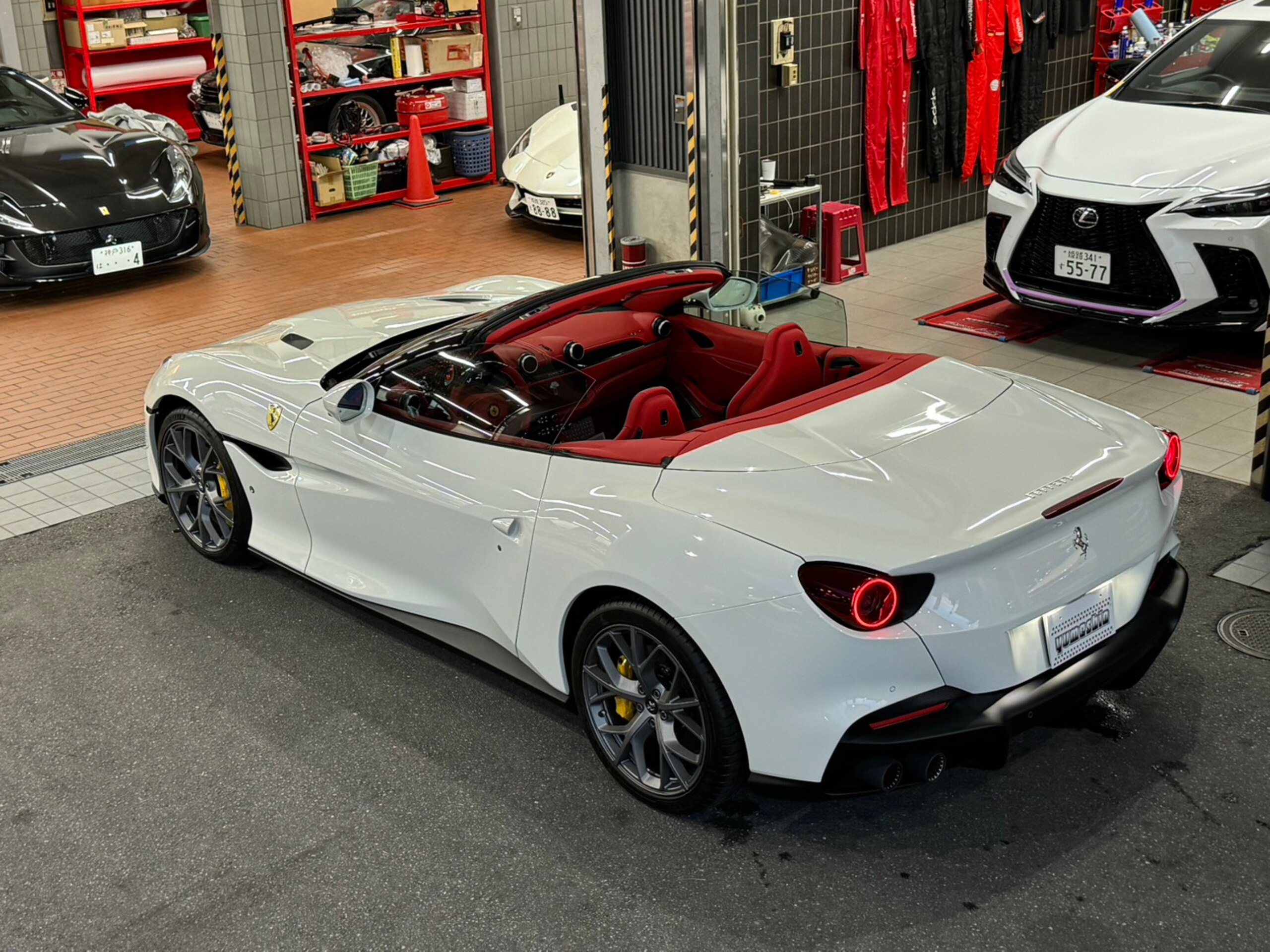 2023 Ferrari PortofinoM - フェラーリ ポルトフィーノM F1 DCT ADASフルパック ドライバーゾーンLEDカーボン Daytonaスタイルシート 鍛造ホイール マグネライドデュアルモードサスペンション LEDカーボンステア カーボンブリッジ カーボンダッシュボードインサート