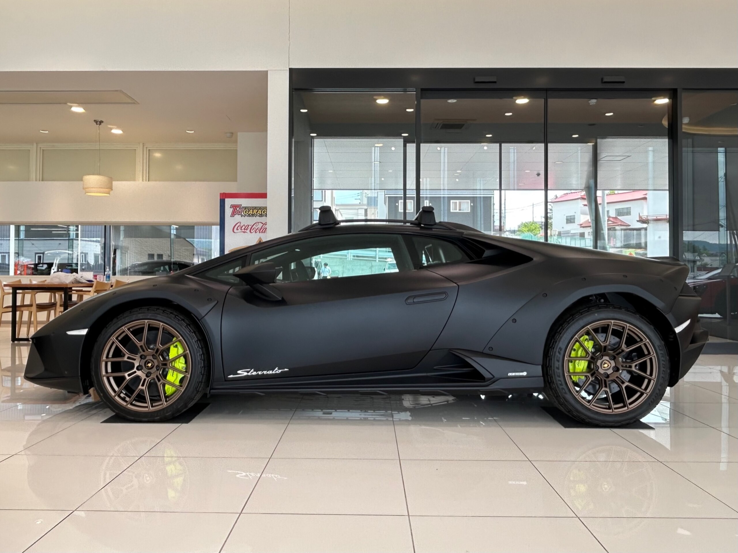 2024 Lamborghini Huracan Sterrato - 2024 لامبورغيني Huracan Sterrato