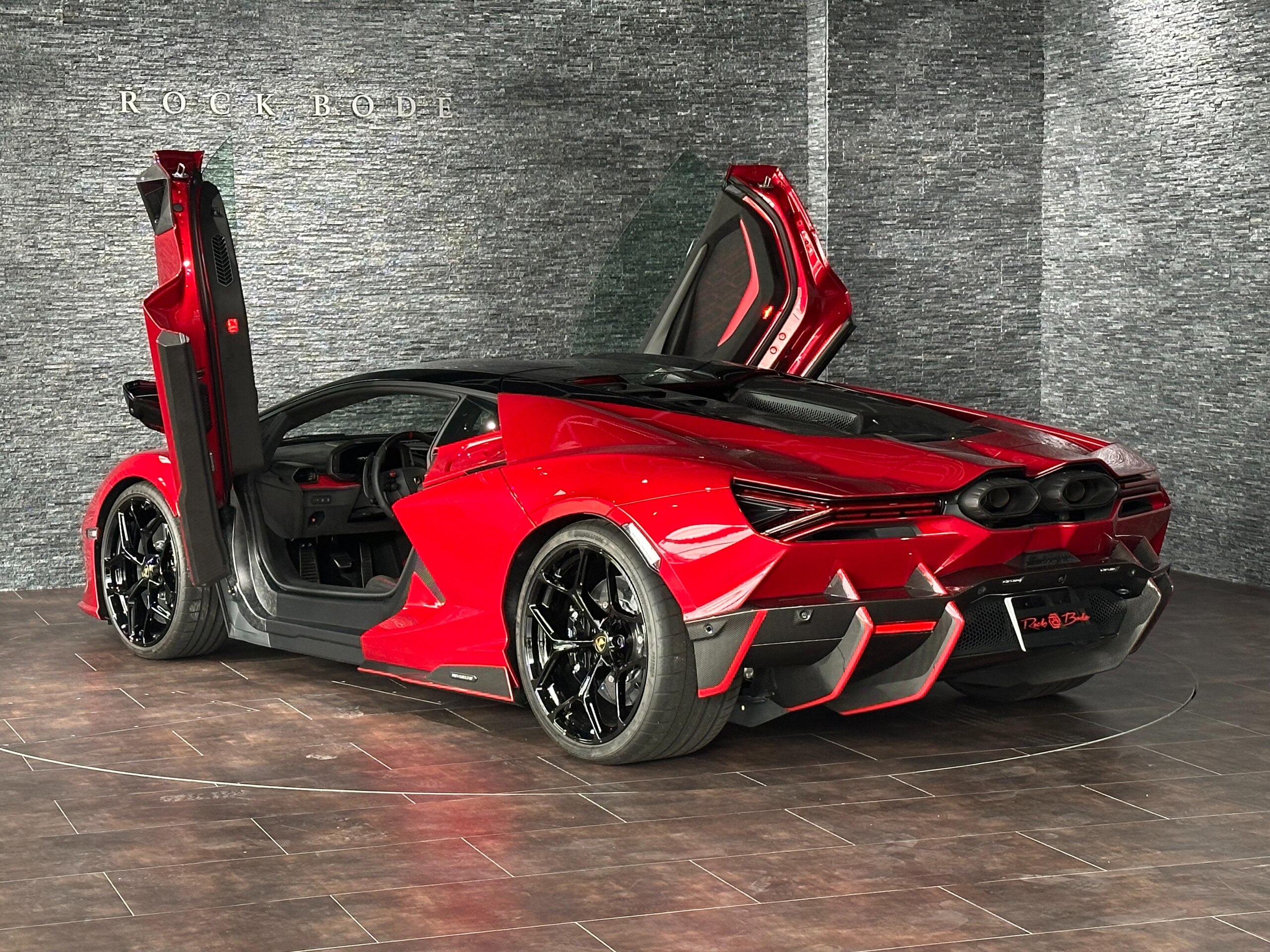 2024 Lamborghini Revuelto - ランボルギーニ レヴエルト 6.5 4WD RossoEfesto エクステリア&インテリアカーボンパッケージ ステアリングカーボンパッケージ ヘッドランプパッケージ スポルティーバトリム OP21-22inAW パッセンジャーディスプレイ カスタムラッピング