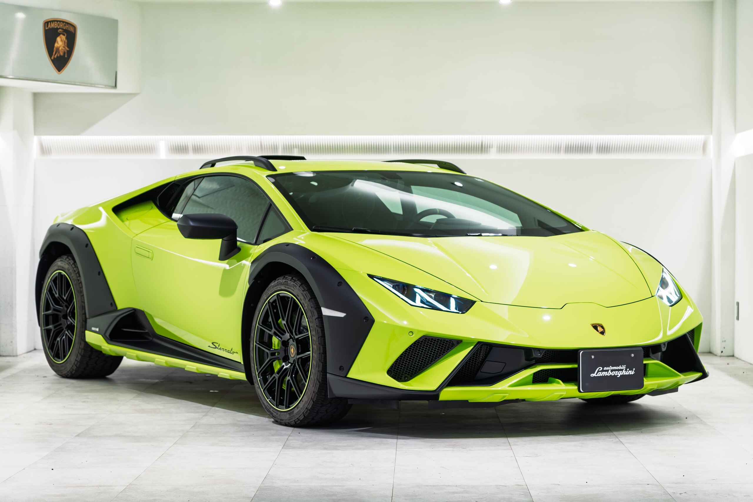 2024 Lamborghini Huracan Sterrato - 2024 لامبورغيني Huracan Sterrato