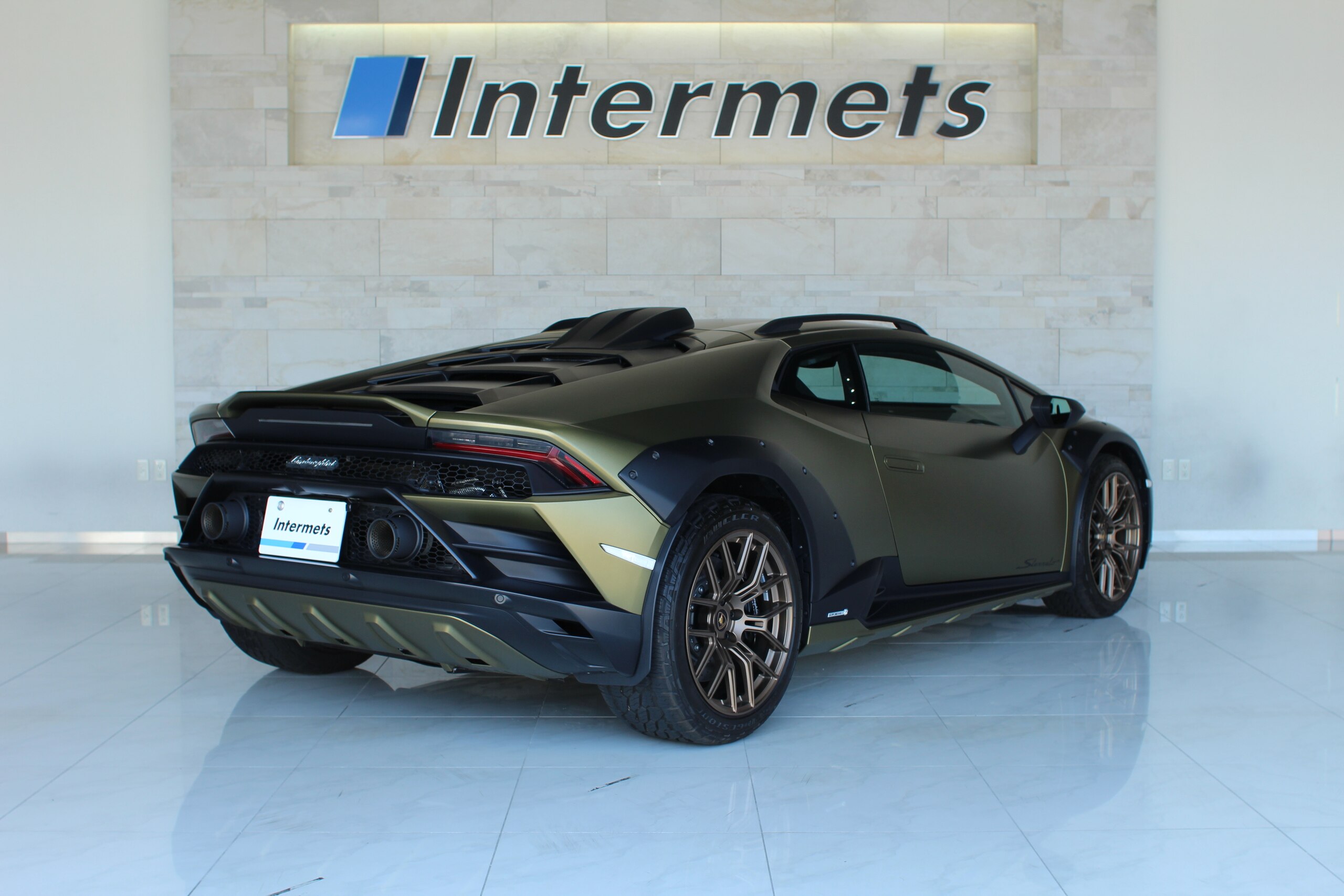 2024 Lamborghini Huracan Sterrato - 2024 لامبورغيني Huracan Sterrato