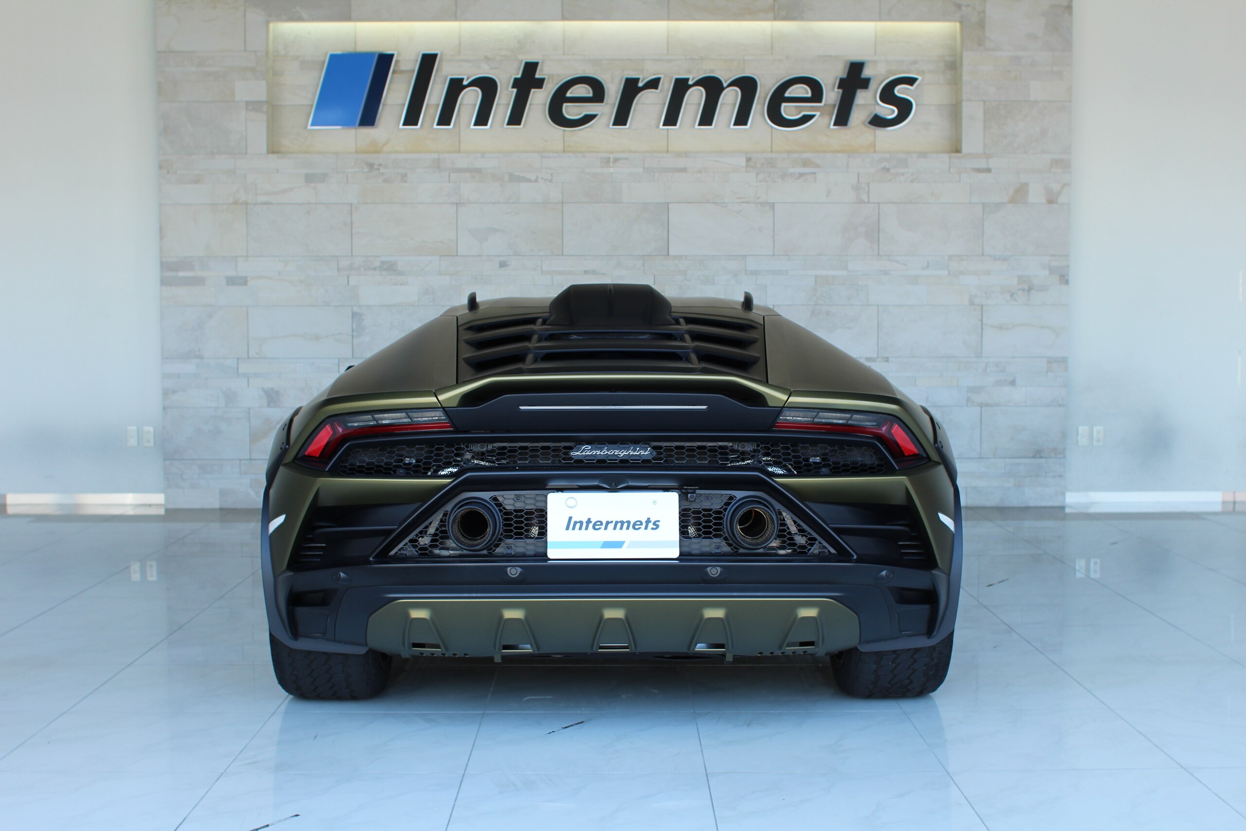 2024 Lamborghini Huracan Sterrato - 2024 لامبورغيني Huracan Sterrato