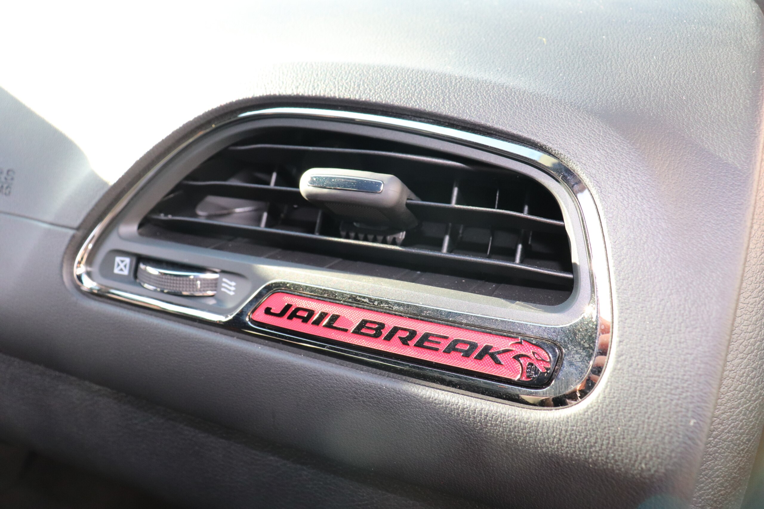 2024 Dodge Challenger - ダッジ チャレンジャー SRT ヘルキャット ジェイルブレイク/ワイドボディ/2023yモデル/新車並行/ワンオーナー/レッドキャリパー/アクティブクルコン/ヒーター&ベンチレーションシート/ステアヒーター/キーレス×3本/カープレイ
