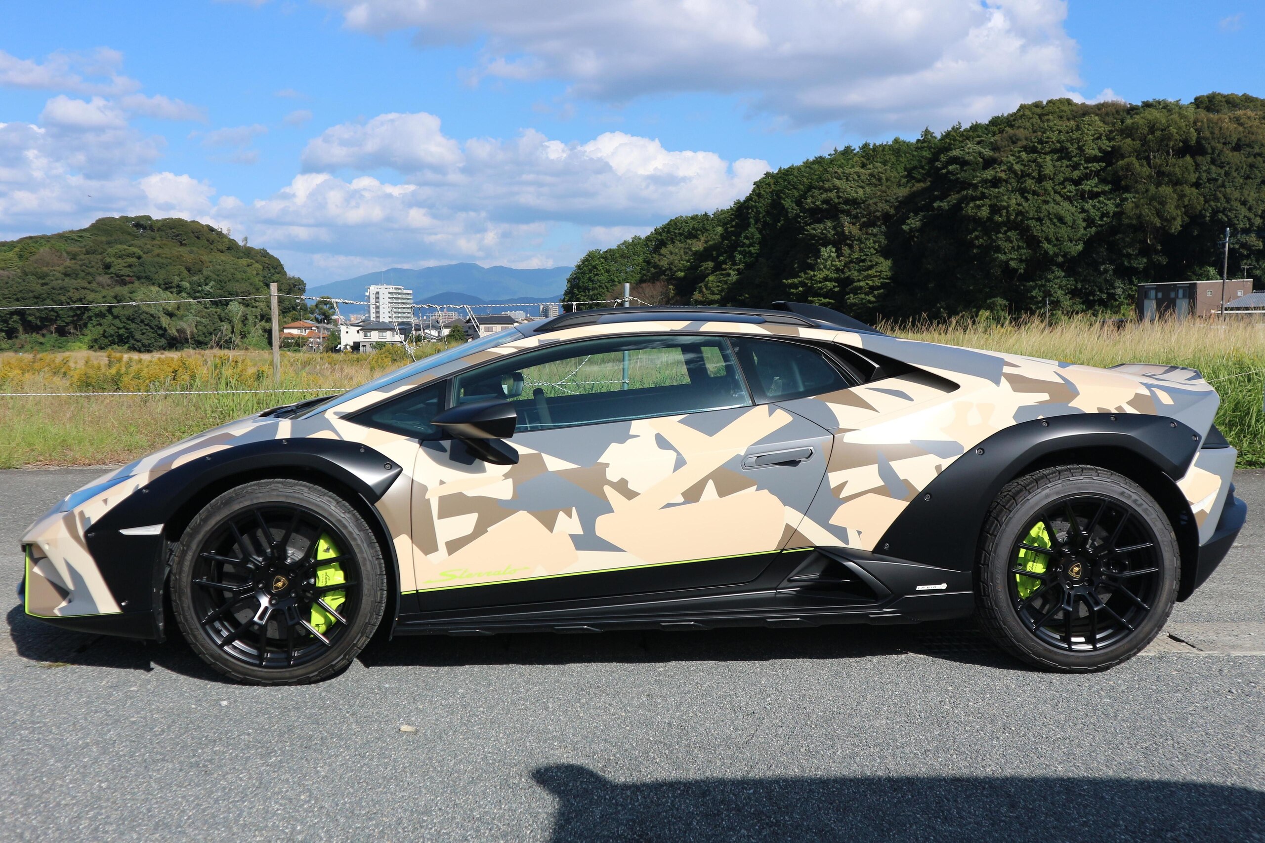 2024 Lamborghini Huracan Sterrato - 2024 لامبورغيني Huracan Sterrato