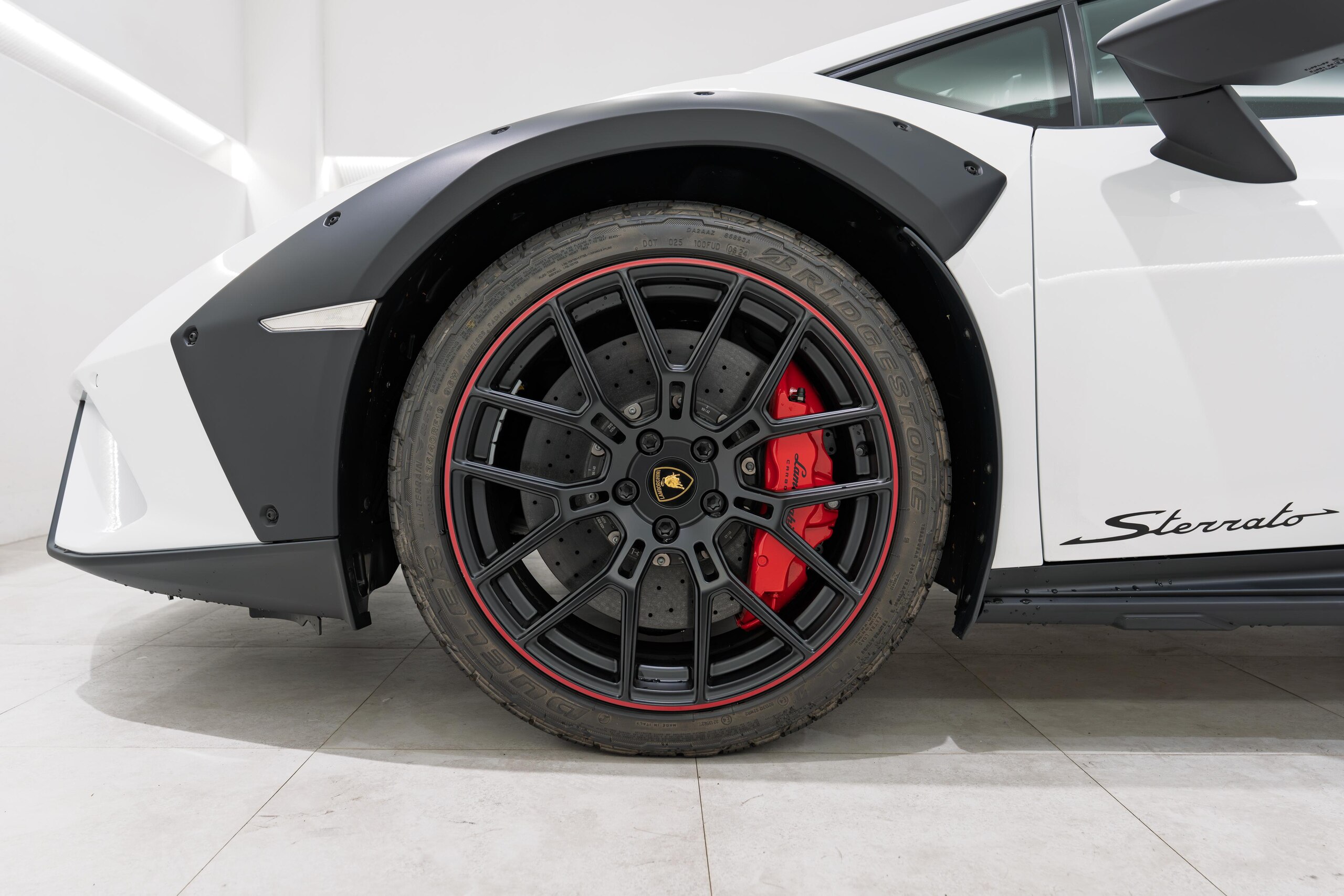 2024 Lamborghini Huracan Sterrato