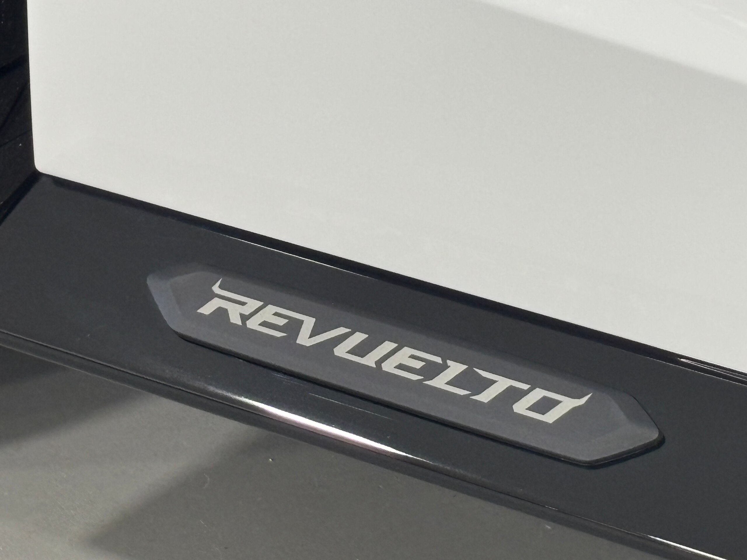 2024 Lamborghini Revuelto - 2024 لامبورغيني Revuelto
