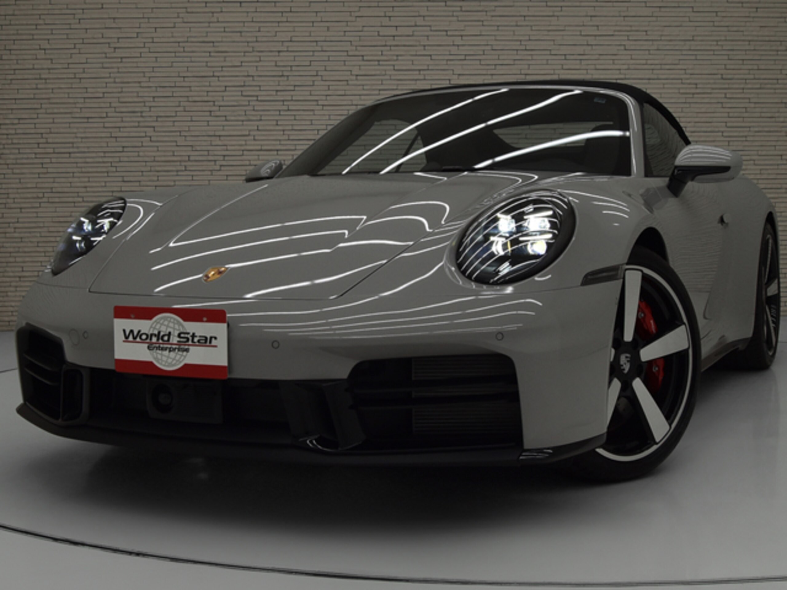 2025 Porsche 911 Cabriolet - 2025 بورشه 911 Cabriolet