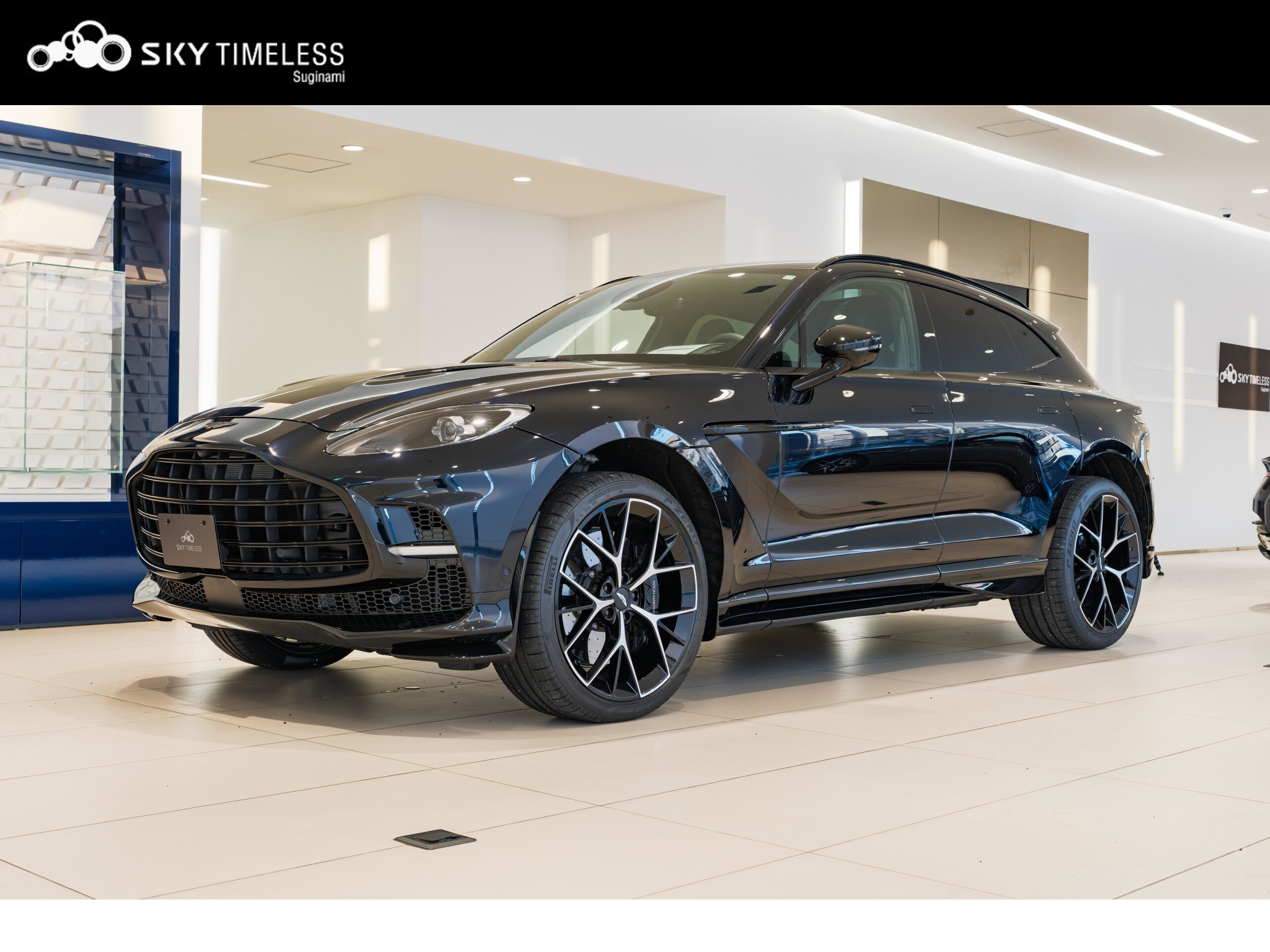 2025 Aston Martin DBX - 2025 أستون مارتن DBX