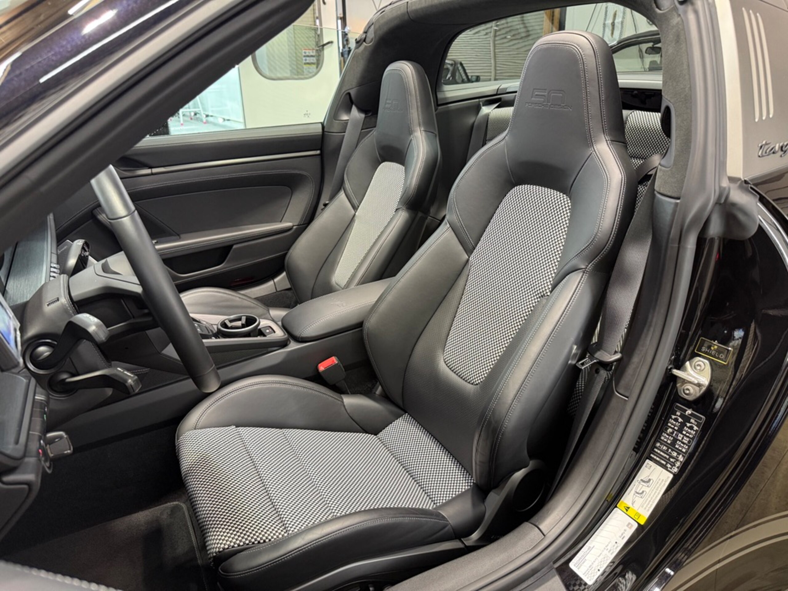 2025 Porsche 911