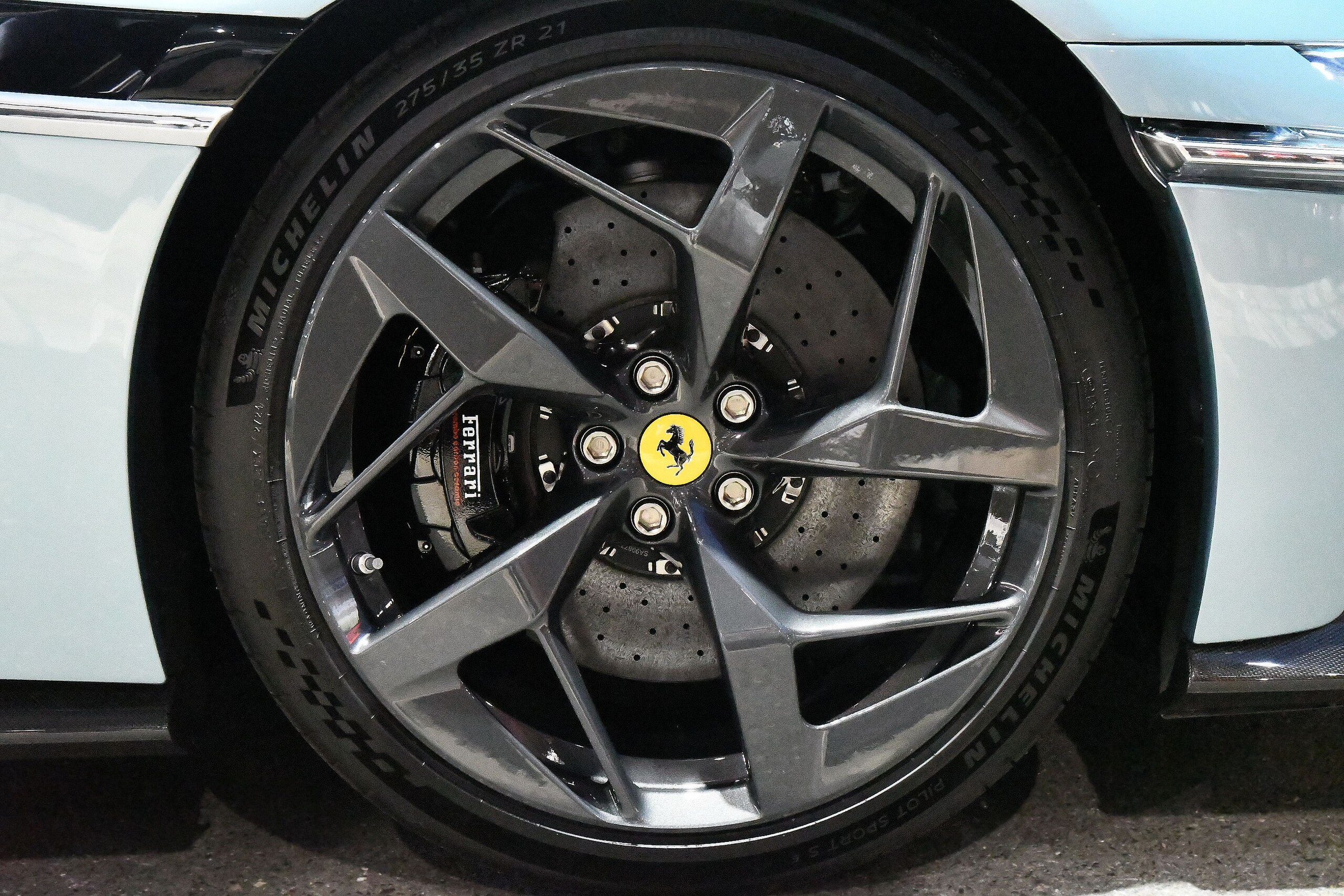 2025 Ferrari 12Cilindri - フェラーリ 12チリンドリ F1 DCT ディーラー車 1オーナー メーカー保証付 ガラスルーフ エクステリアカーボン 21インチホイール