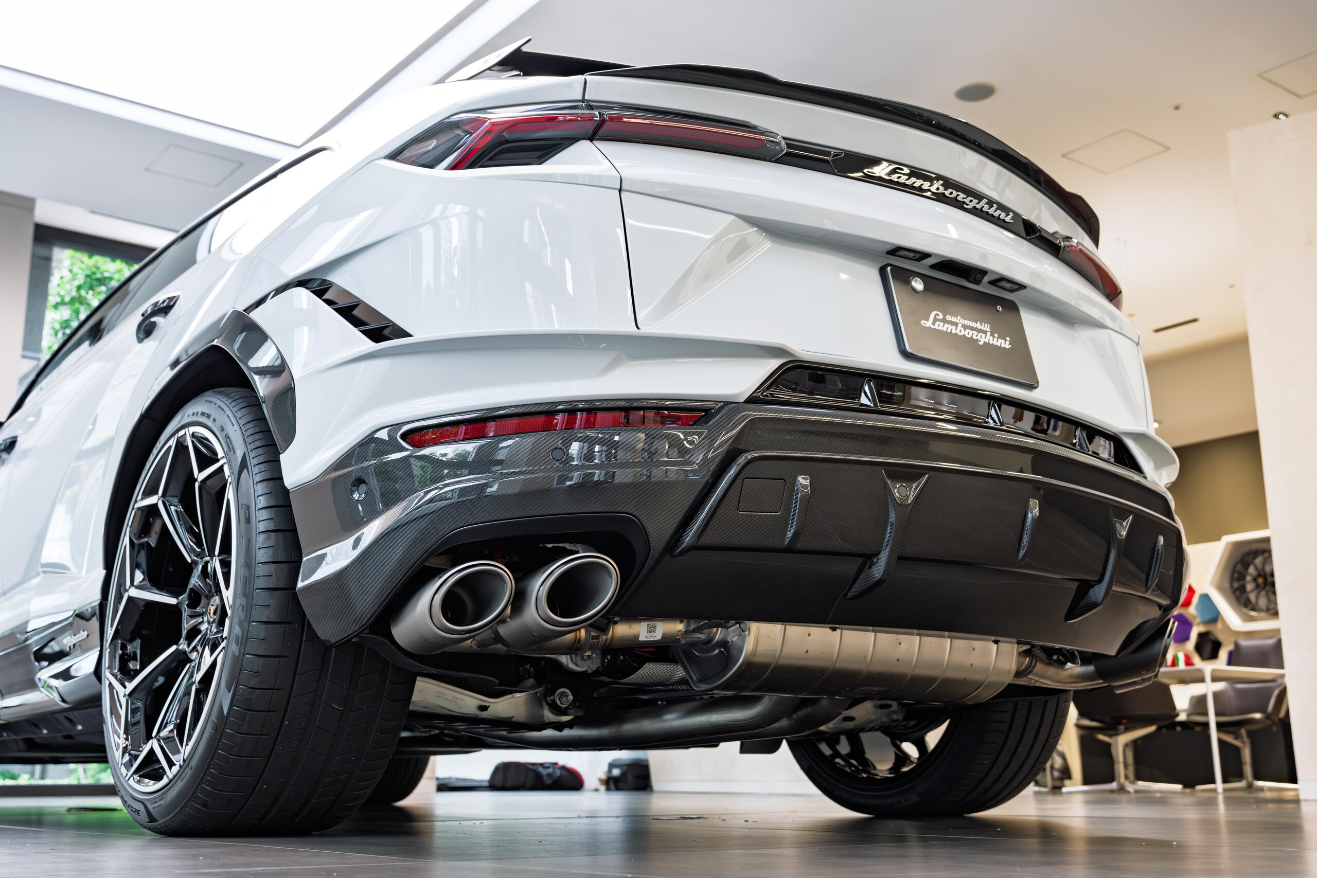 2025 Lamborghini Urus - 2025 لامبورغيني Urus