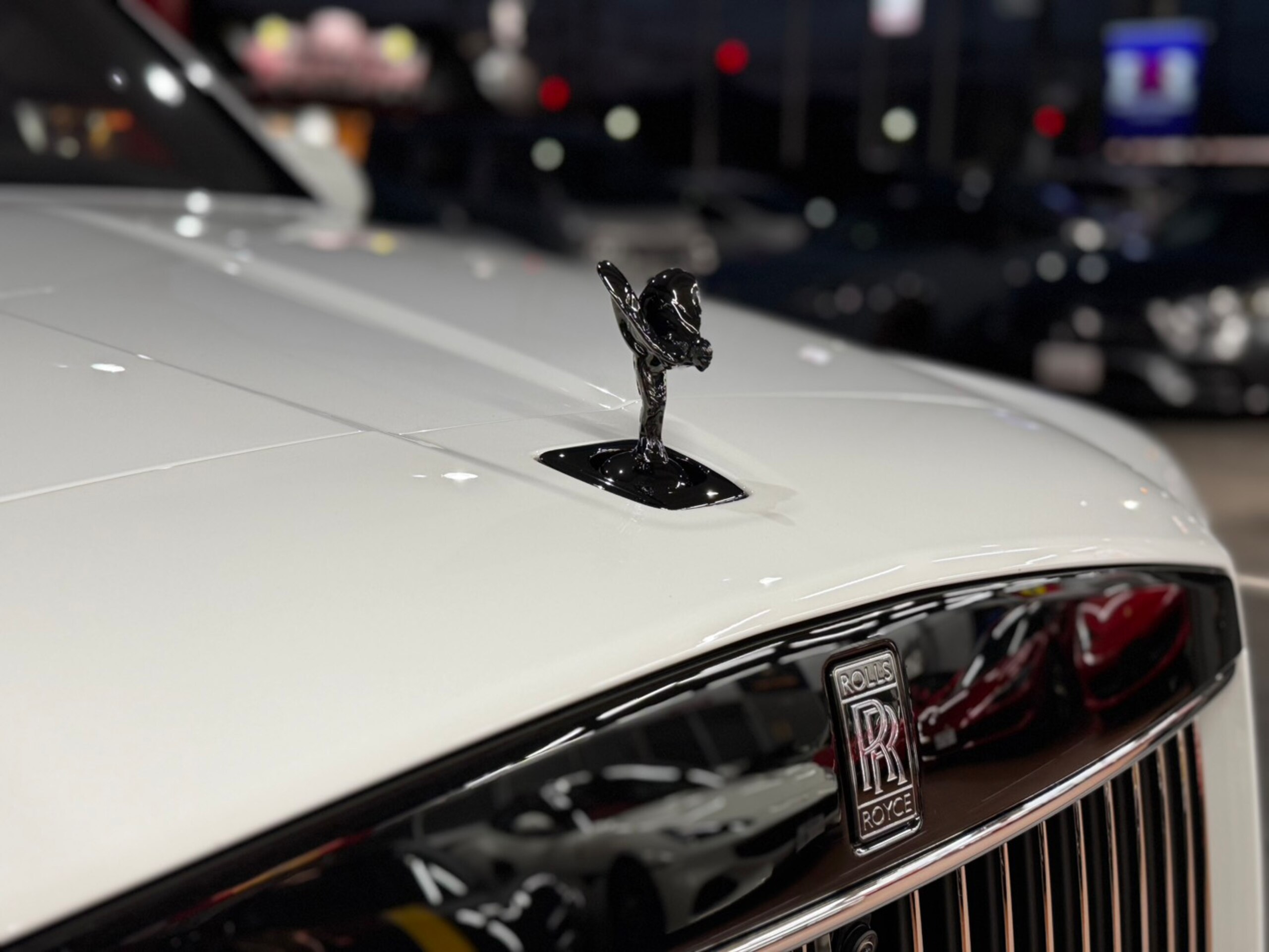 2025 Rolls-Royce Black Badge Cullinan - ロールスロイス ブラックバッジカリナン 6.75 4WD Black Badge Cullinan Series2・Shooting Star Headliner・23インチBlack Badge Wheels・Bespoke Interior-Module Editing・Rear Theatre Configuration
