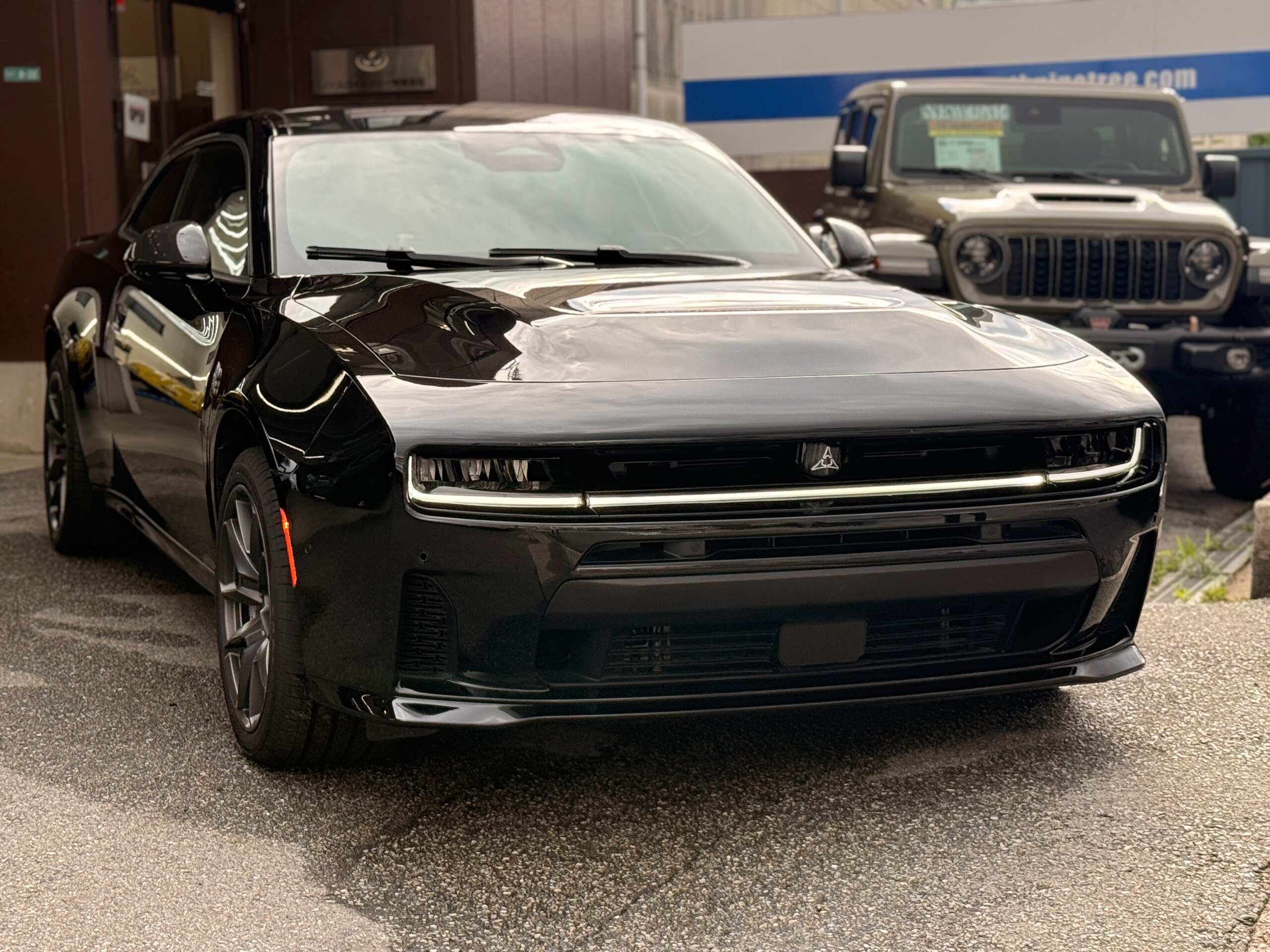 2026 Dodge Charger - ダッジ チャージャー SCATPACK プラス フルガラスルーフ/カーボン&スウェードパッケージ/