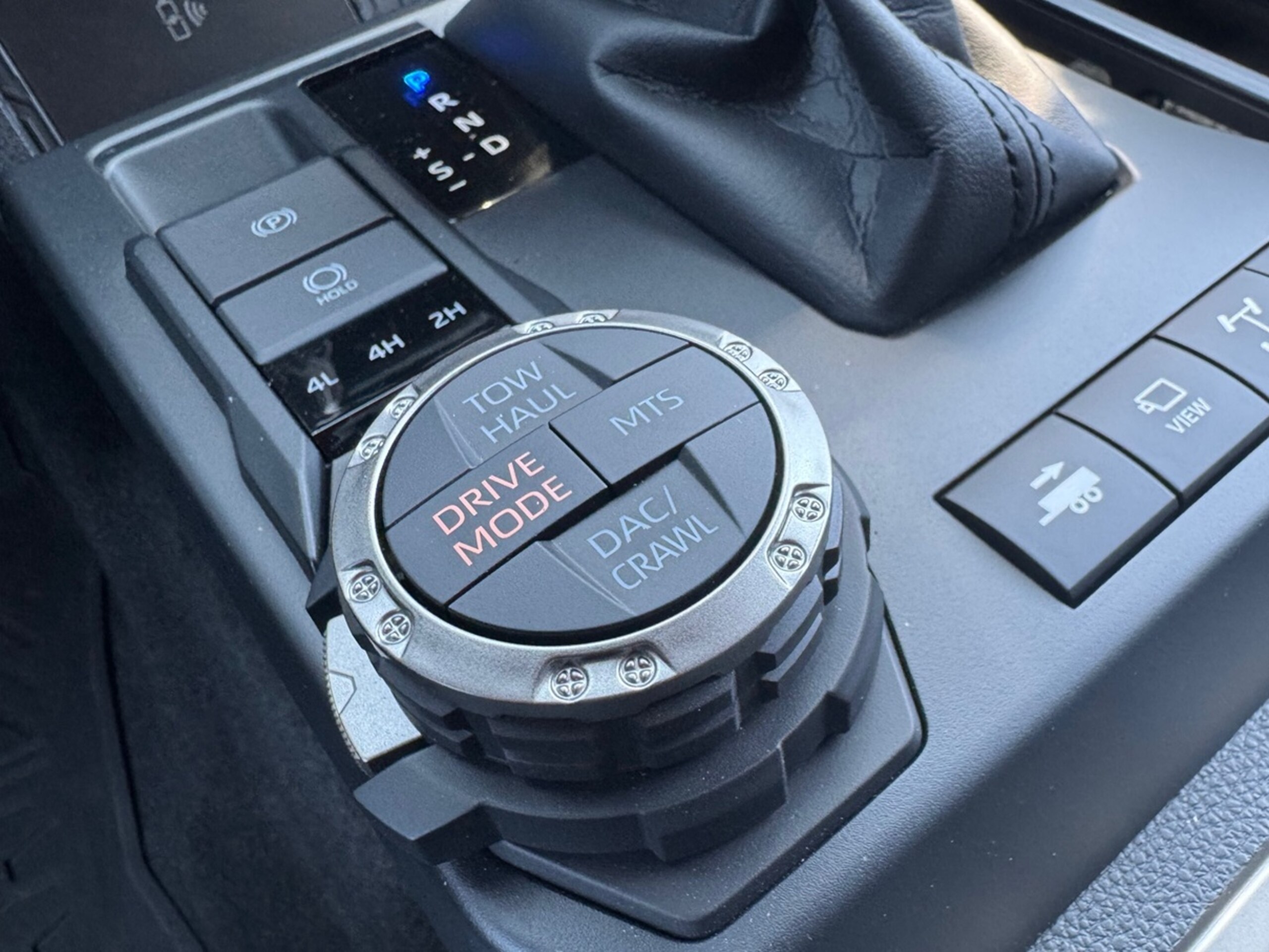 2026 Toyota 4Runner - 米国トヨタ 4ランナー TRDオフロードプレミアム 4WD NEWモデル フルモデルチェンジ サンルーフ 14インチディスプレイオーディオ 360度カメラ 12.3インチ液晶メーター JBLサラウンドシステム パートタイム4WD TRD18インチホイール シートヒーター LEDライト