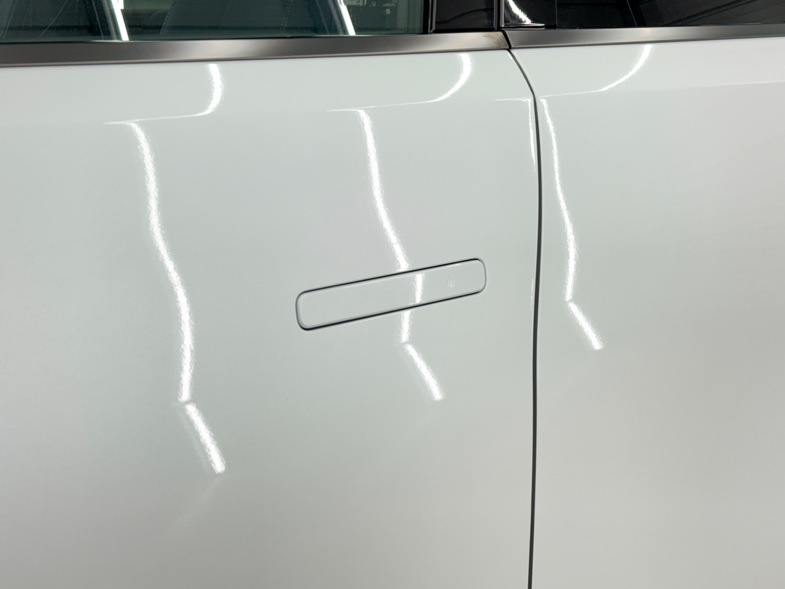 2026 Infiniti QX80 - 米国インフィニティ QX80 スポーツ 専用ブル―レザーインテリア 九州工場生産 日本未発売 パノラマルーフ 純正エアサス Klipsch24スピーカー1200Wサウンド 全席パワーシート アップルカープレイ シートマッサージ機能 1列目&2列目シートヒーター&クーラー 14.3インチモニター
