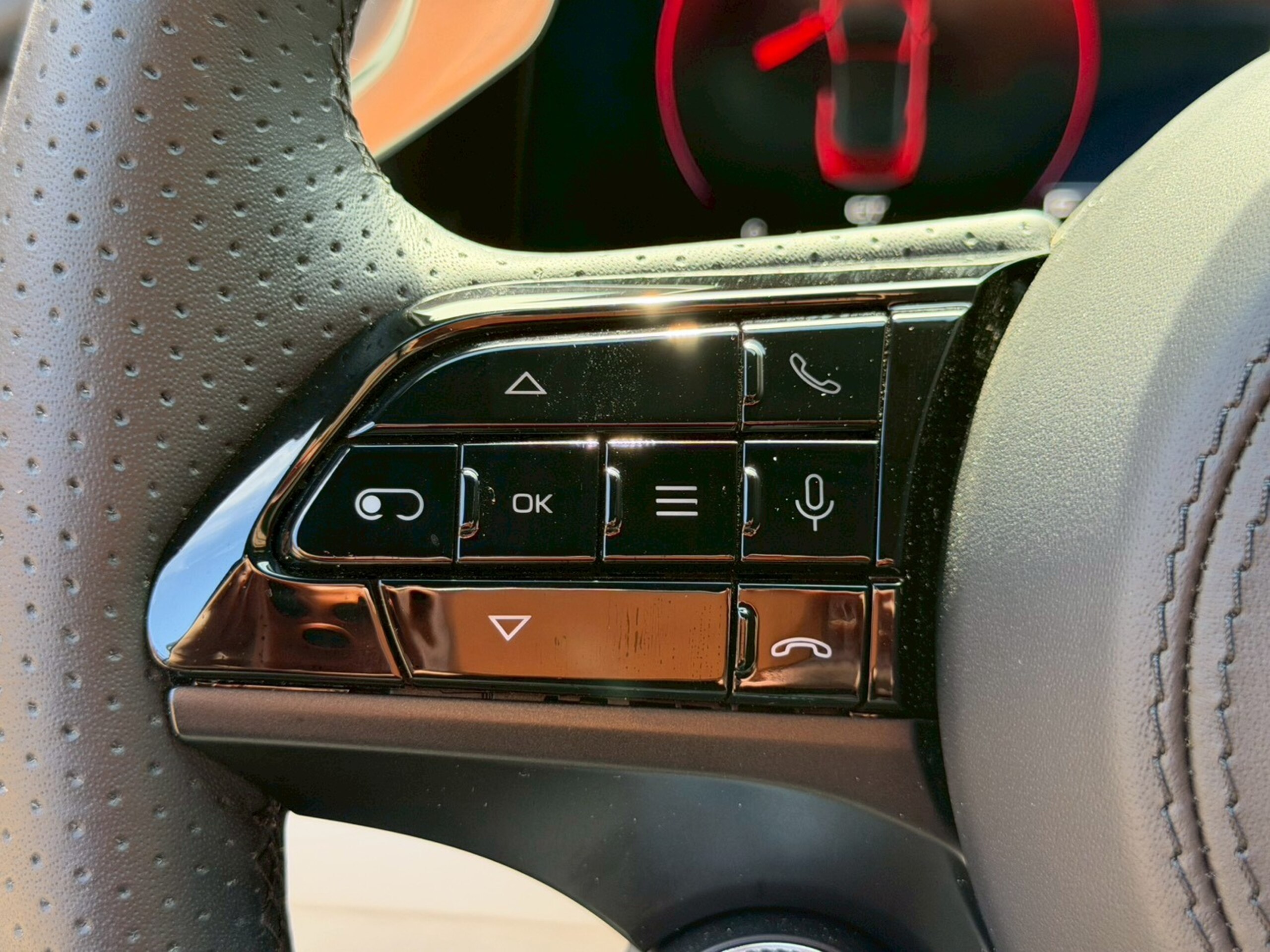 2025 Maserati GranCabrio - マセラティ グランカブリオ トロフェオ 4WD ワンオーナー/スポーツデザインPKG/カーボンマクロトゥイルインテリア/ハイプレミアムサウンド/イエローブレーキキャリパー/純正20.21ペガソグロッシーブラックアルミホイール/シートヒーター&ベンチレーション/ETC