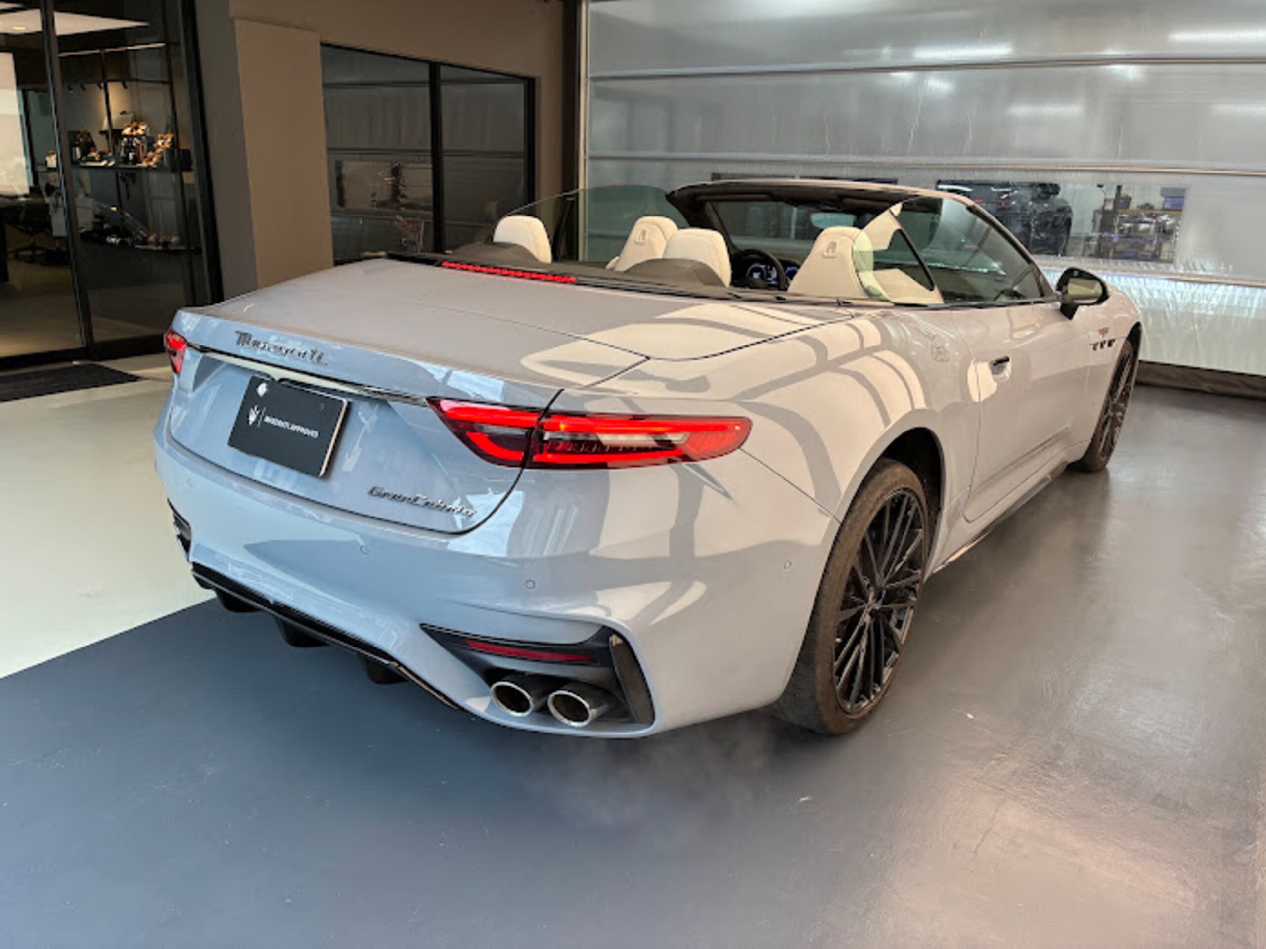 2025 Maserati GranCabrio - 2025 مازيراتي GranCabrio