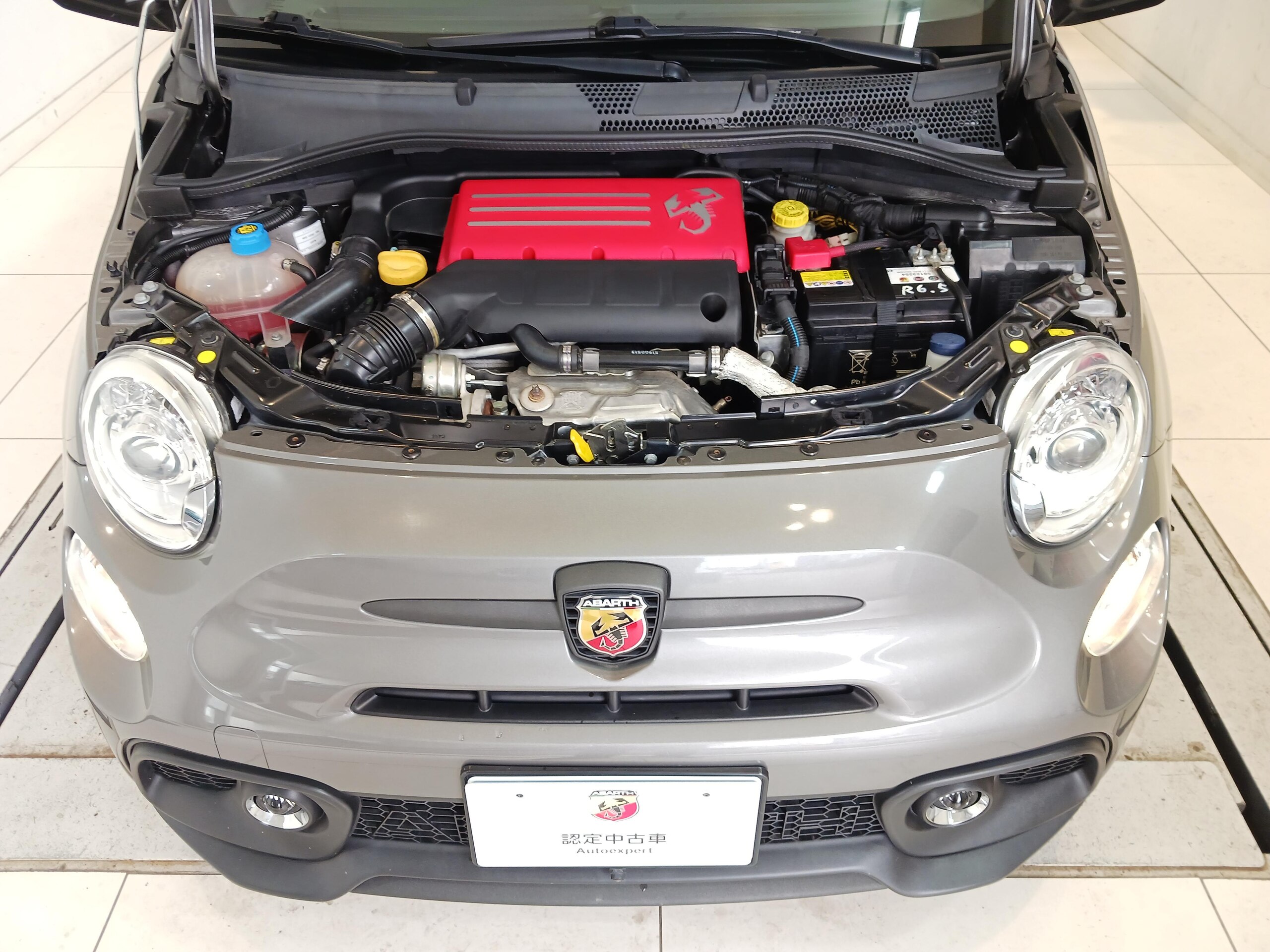 2022 Abarth 595 - 2022 أبارث 595