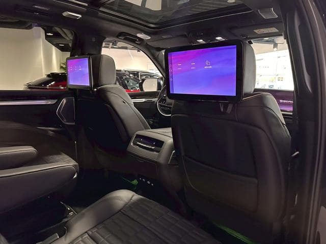 2025 CADILLAC ESCALADE/T1UL
