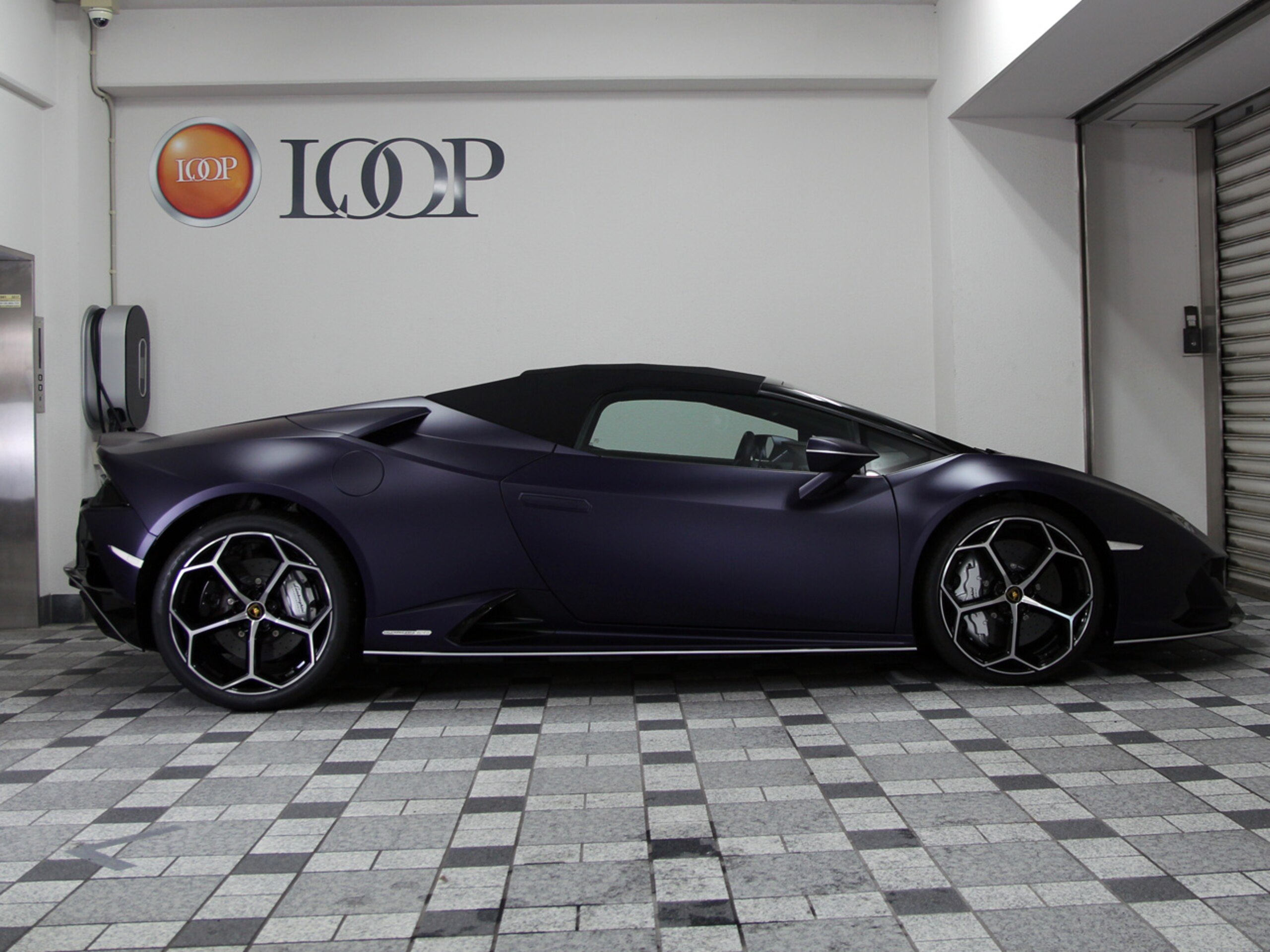 2024 Lamborghini HuracanSpider - ランボルギーニ ウラカンスパイダー EVO (LDF) 4WD スパイダー/V10/NA/4WD/左ハンドル/オープンカー/可変バルブ/カーボンセラミック/カーボンバケット/フロントリフト/Arancio Xanto/パープルラッピング/スーパーカー