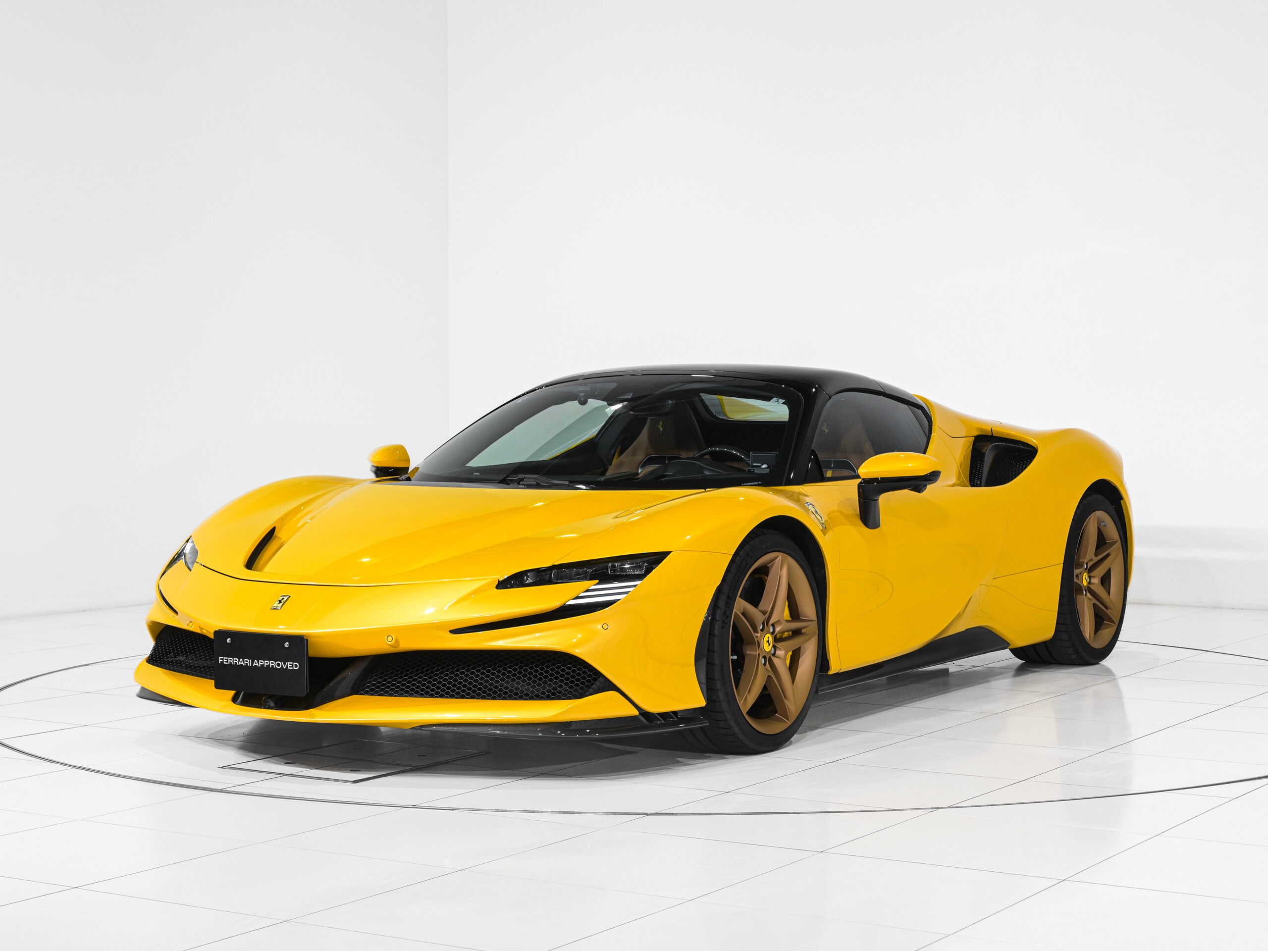 2022 Ferrari SF90Spider - フェラーリ SF90スパイダー F1 DCT E4WD カーボンファイバー製フロントスポイラー&サイドスプリッター(FCWS) カーボンファイバー製ラテラル・エンジン・エアーインテーク(CEIS) カーボンファイバー製ラテラル・リアスクリーン・アクセント(CERB)