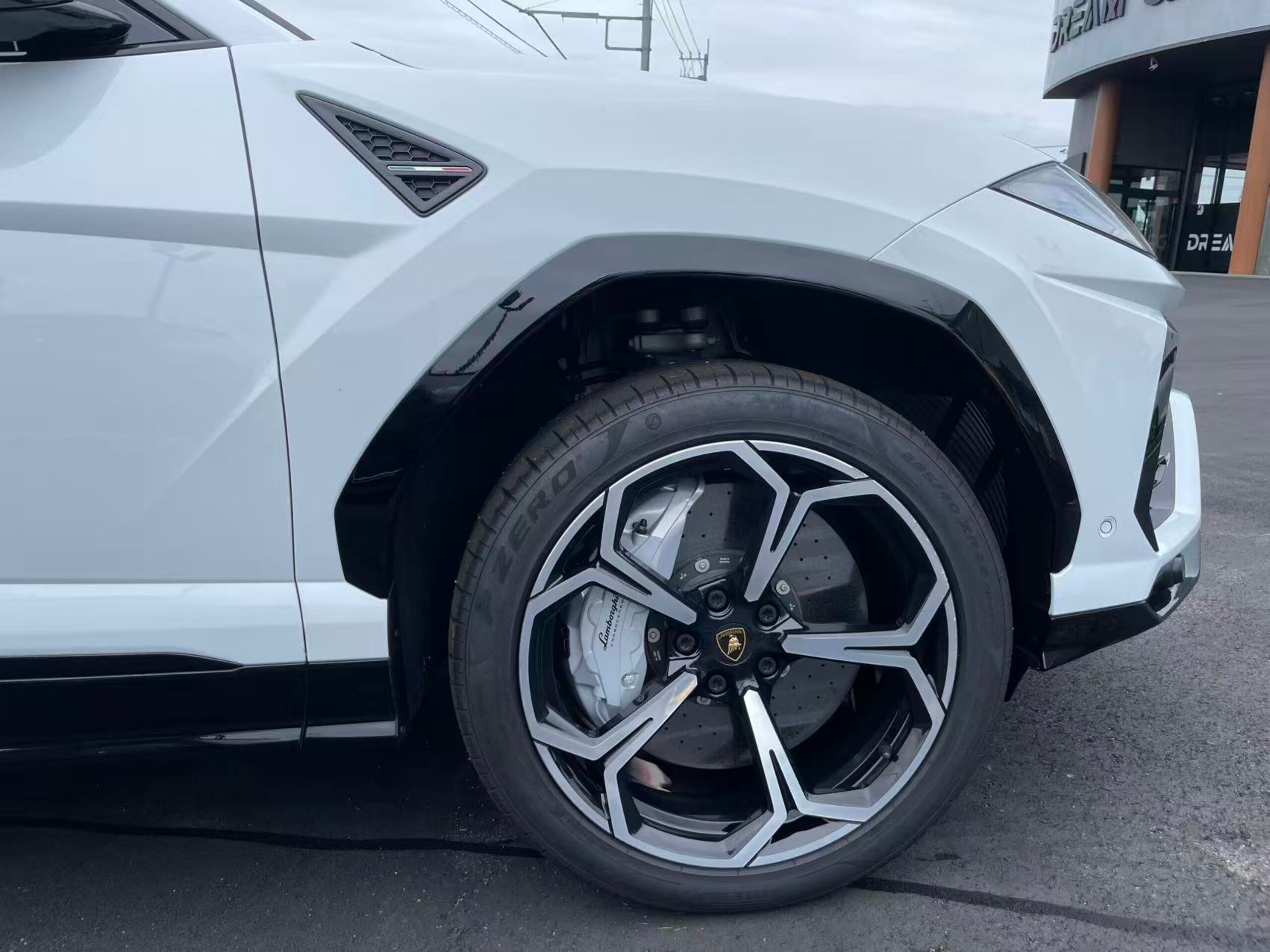 2022 Lamborghini Urus - 2022 لامبورغيني Urus