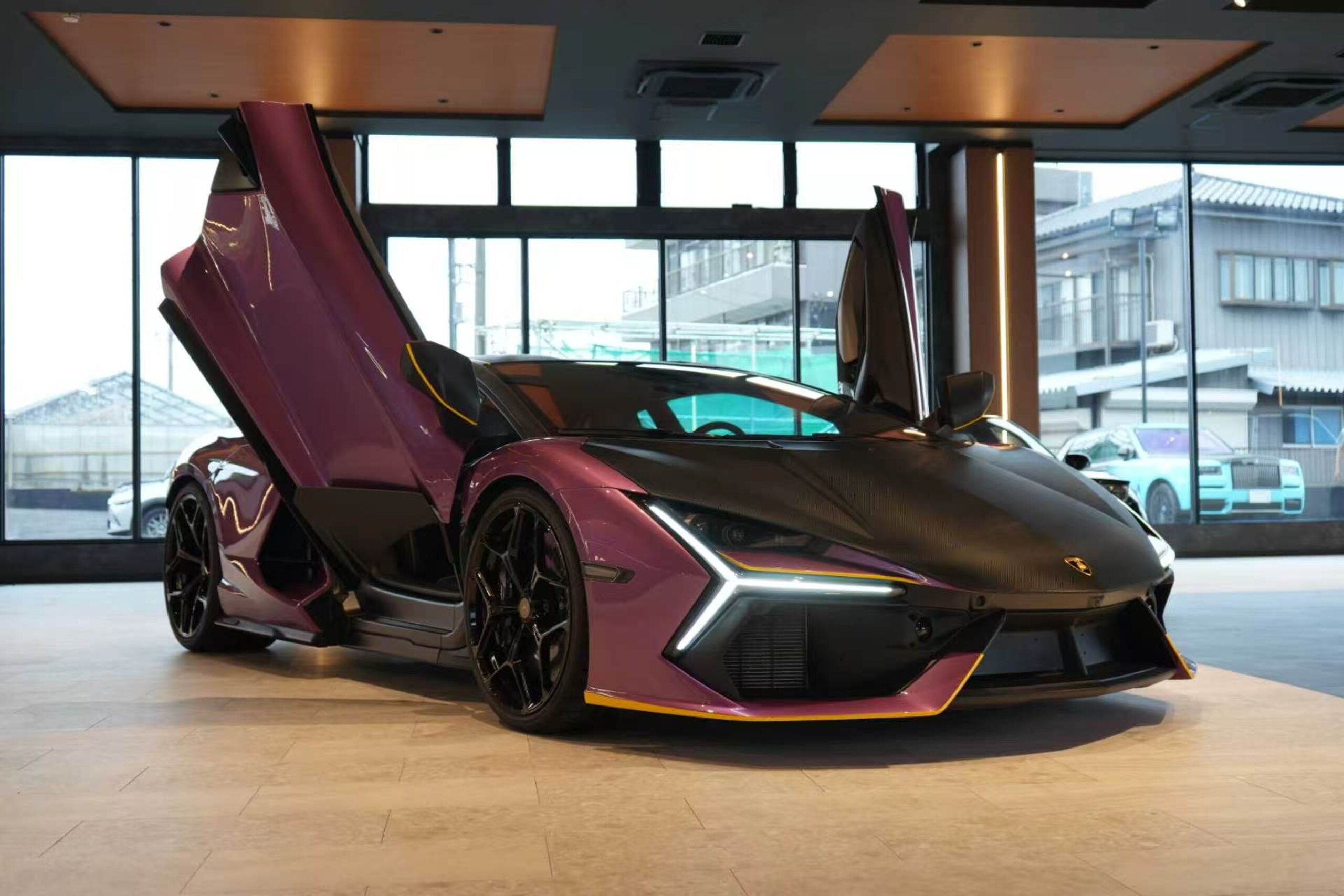 2025 Lamborghini Revuelto - 2025 لامبورغيني Revuelto