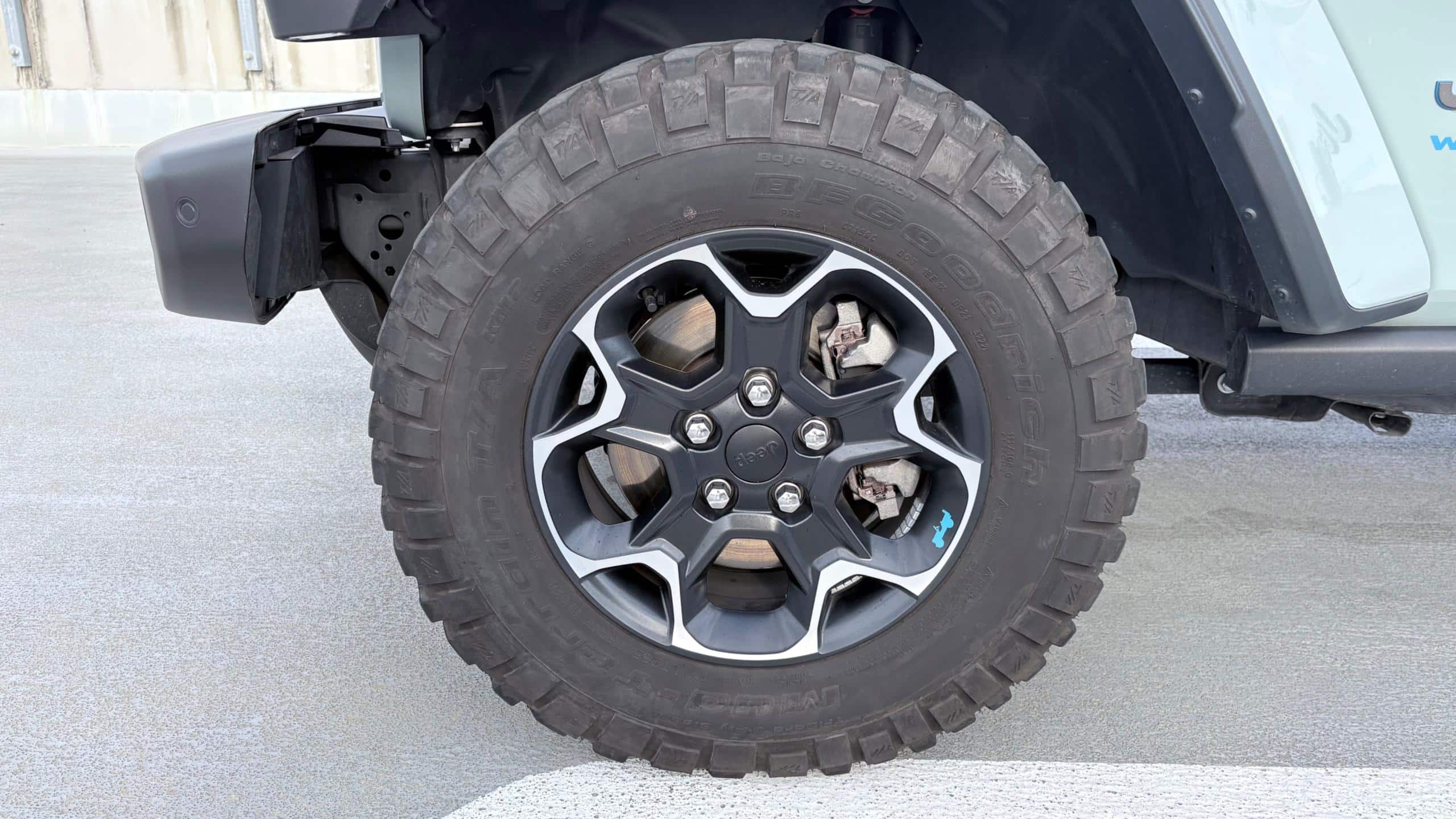 2023 JEEP WRANGLER 4xe/3LA-JL20L