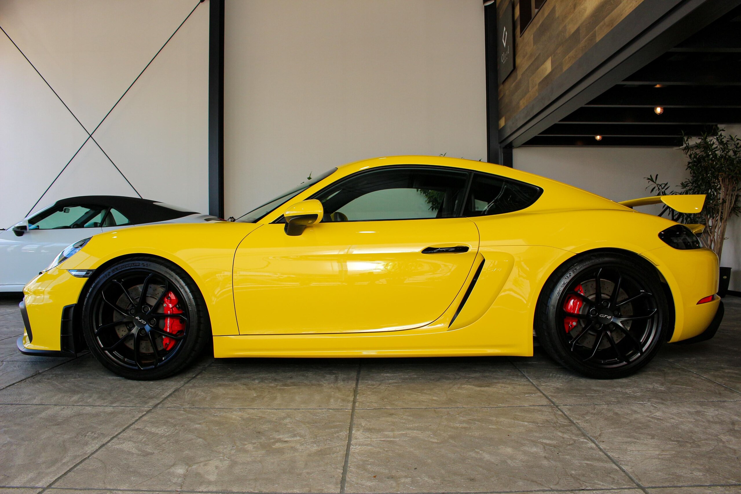2021 Porsche 718 Cayman - 2021 بورشه 718 Cayman