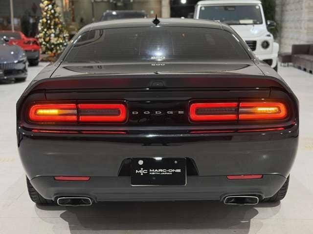 2022 DODGE CHALLENGER/FUMEI - 2022 دودج Challenger