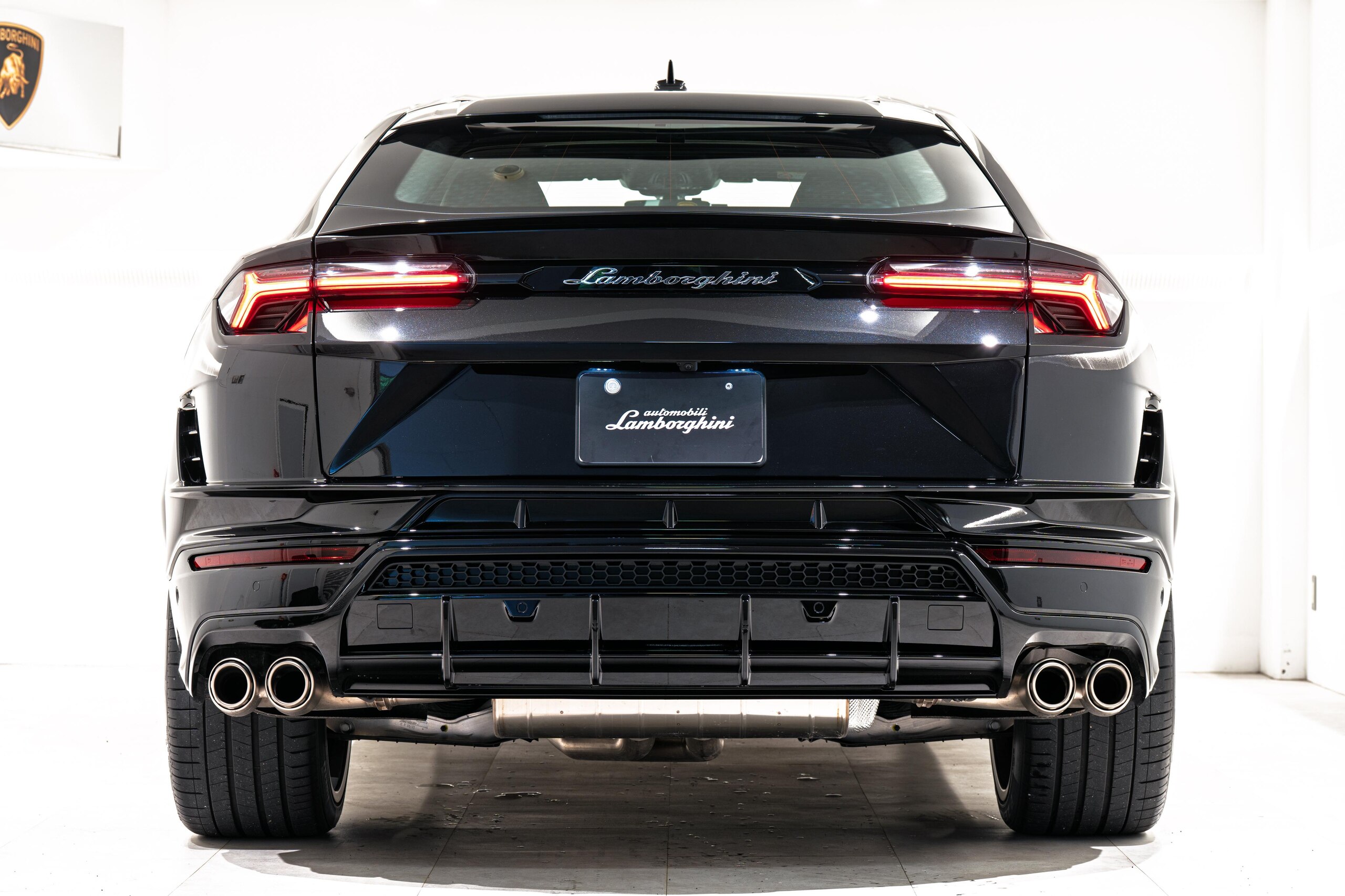 2023 Lamborghini Urus - 2023 لامبورغيني Urus