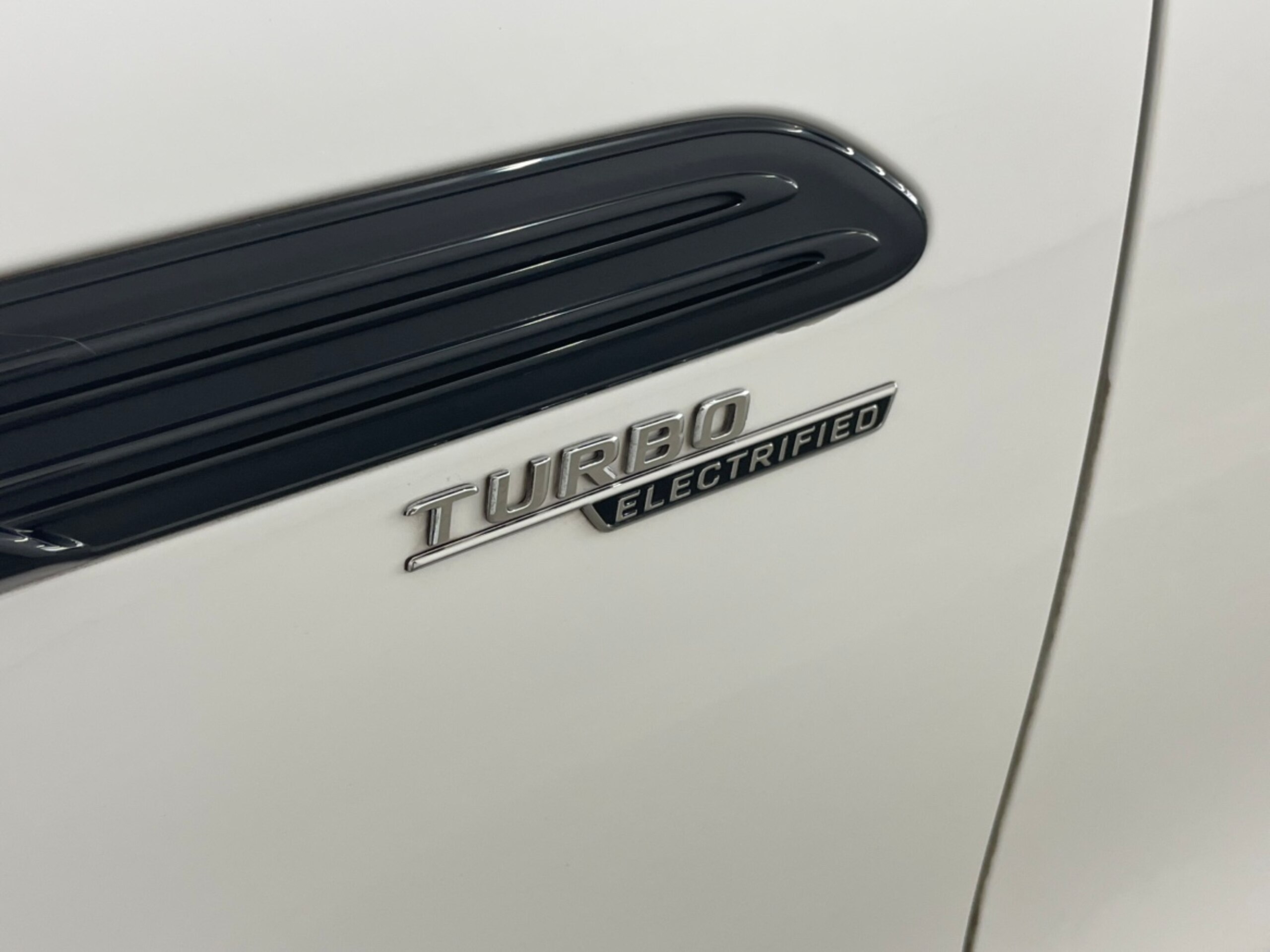 2023 Mercedes-AMG SLClass - メルセデスＡＭＧ SLクラス SL 43 (BSG搭載モデル) 赤レザーシート/イエローブレーキキャリパー/ステアリングホイールヒーター/ヘッドアップディスプレイ/360度カメラ/Burumesterサラウンドサウンドシステム/ヒーター付きベンチレーションシート/ドライブレコーダー
