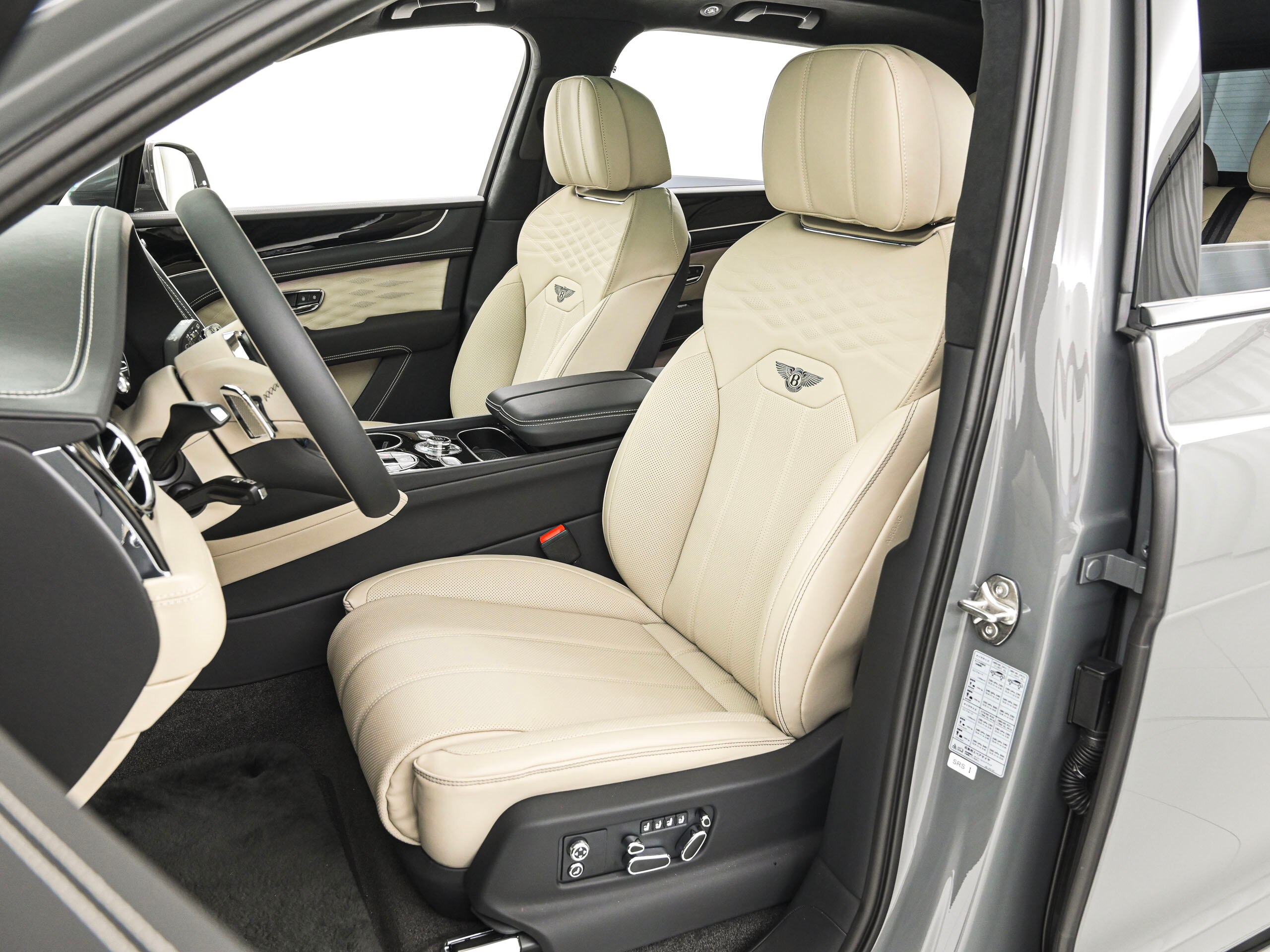 2026 Bentley Bentayga - 2026 بنتلي Bentayga