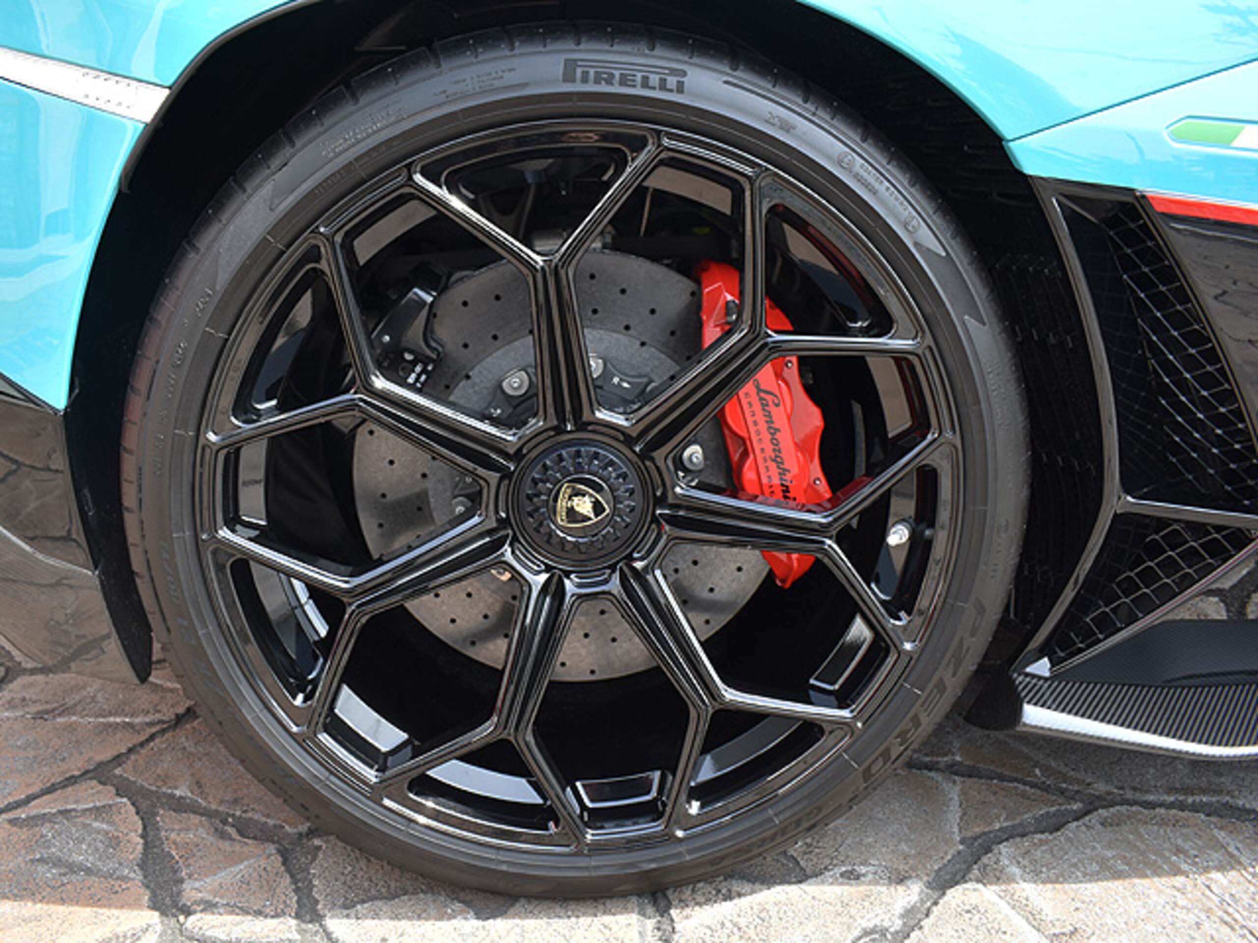 2022 Lamborghini Aventador Roadster